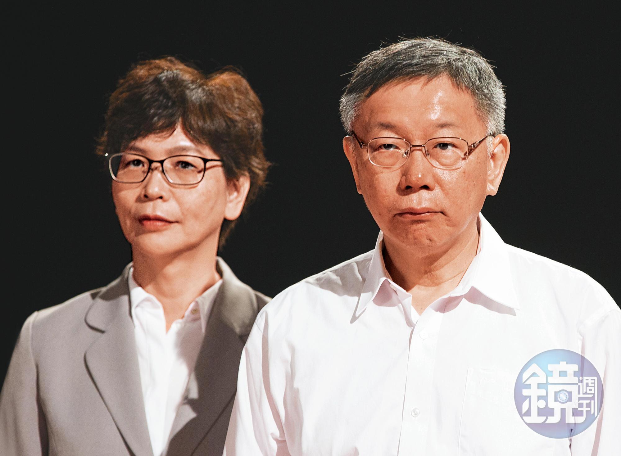 台灣民眾黨創黨即將滿週年,但近日黨內鬥爭等爭議不斷,黨主席柯文哲(右)又傳出與長年心腹蔡壁如(左)關係降溫。