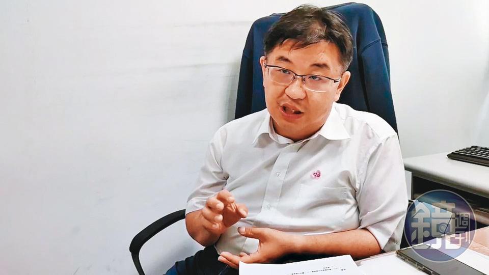 東吳大學教授胡博硯建議，應立法管制不當使用或販賣笑氣的行為。
