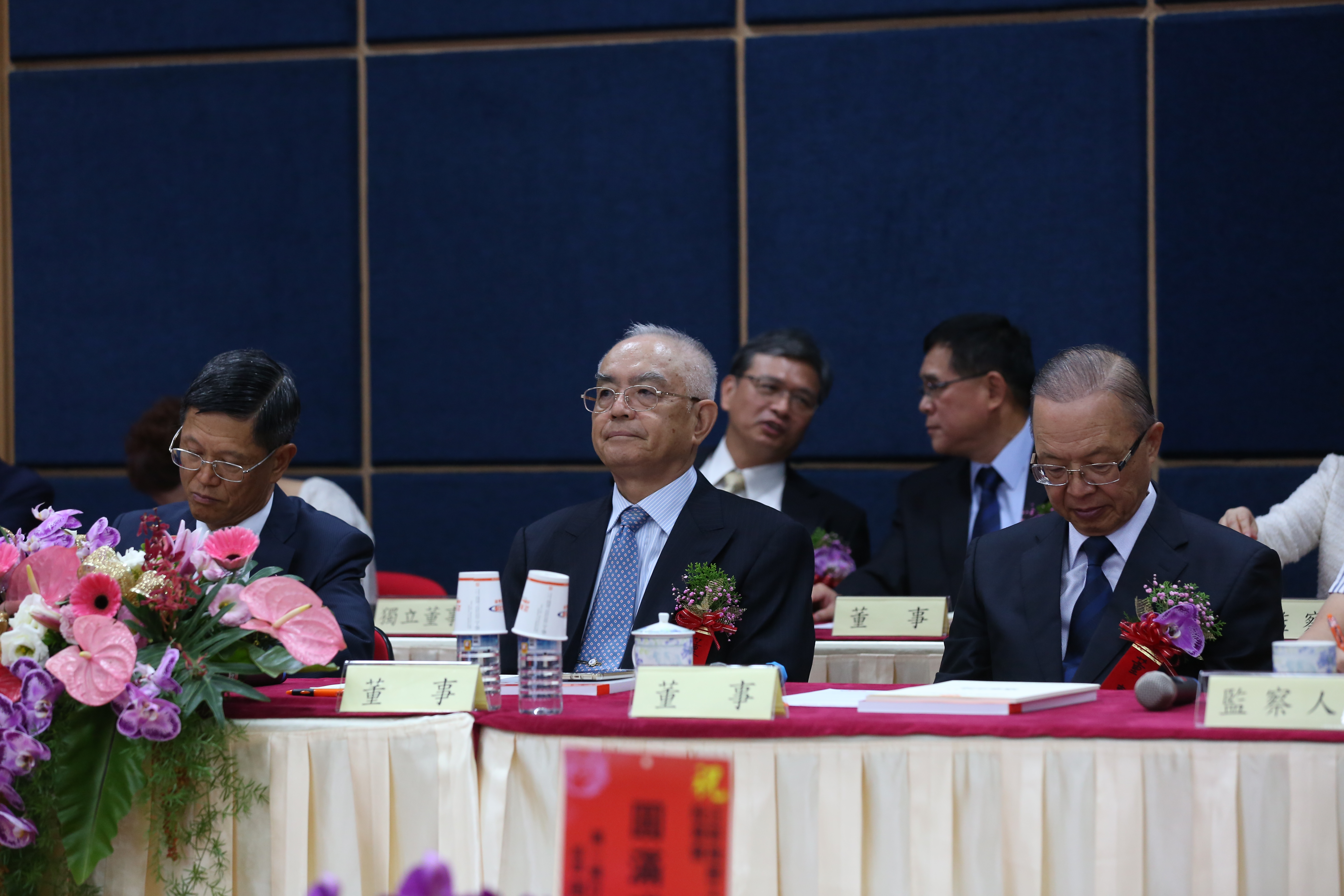 羅才仁（左起）與2位姊夫陳秀雄、陳榮華過去是公司3大支柱。
