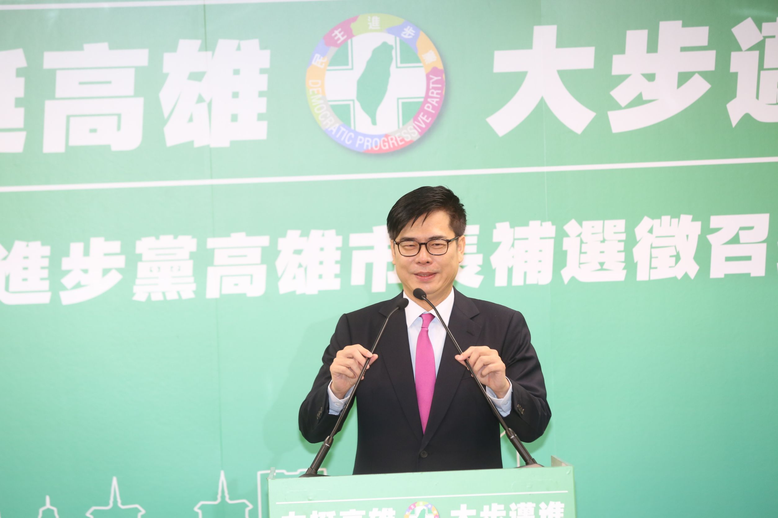 行政院副院長陳其邁今被民進黨徵召參選高雄市長補選。