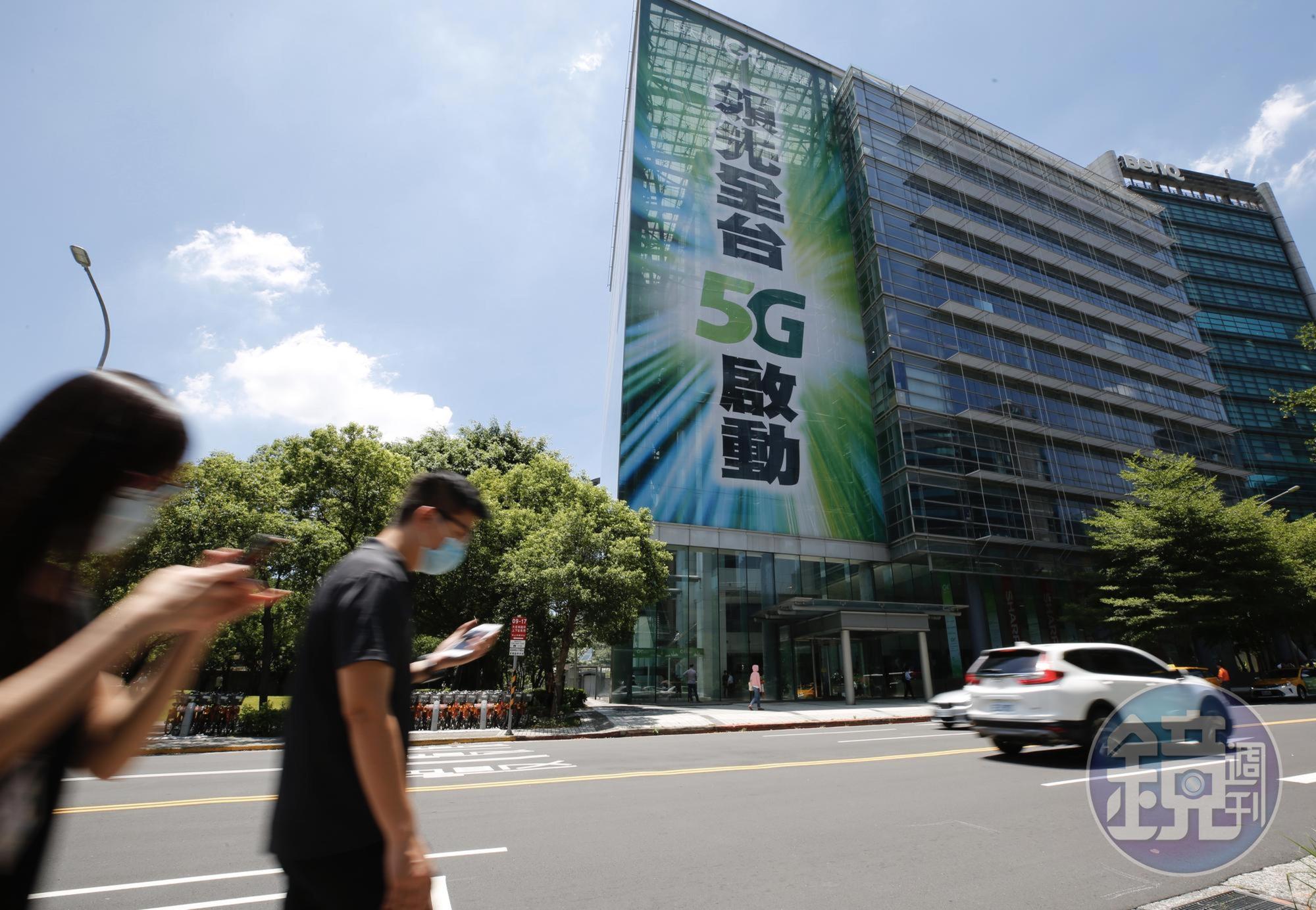 受到去年折舊攤提擴大影響，亞太電信去年每股仍虧1.78元。