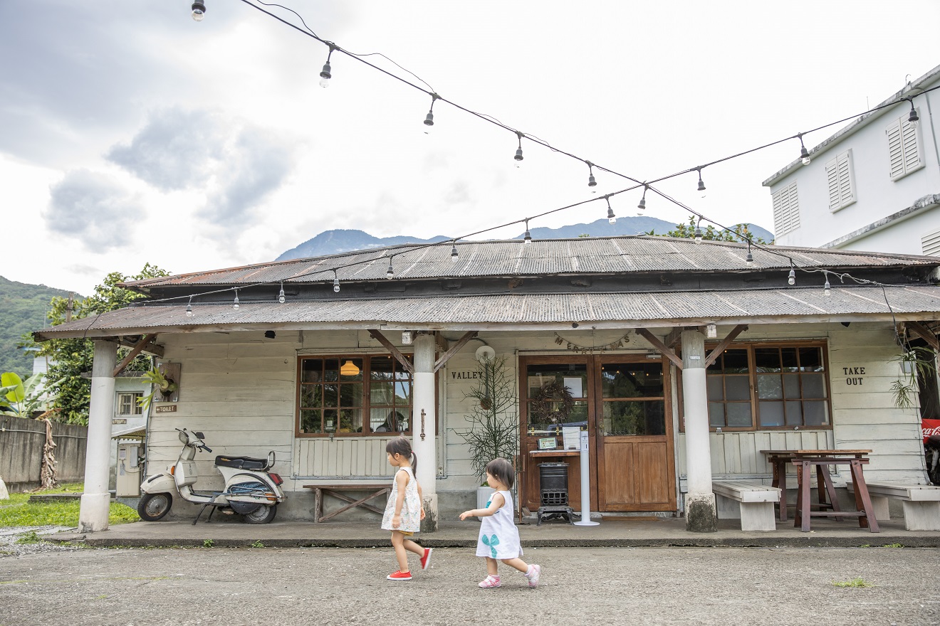 以前是助產室的空間，如今成為好美的鄉村風格老房。