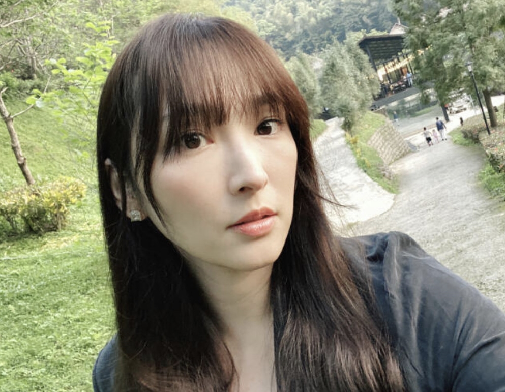 香港傳出吳佩慈在香港名下兩個西半山2層全海景億萬豪宅「瀚然」傳出以底價出租。（翻攝自吳佩慈IG）