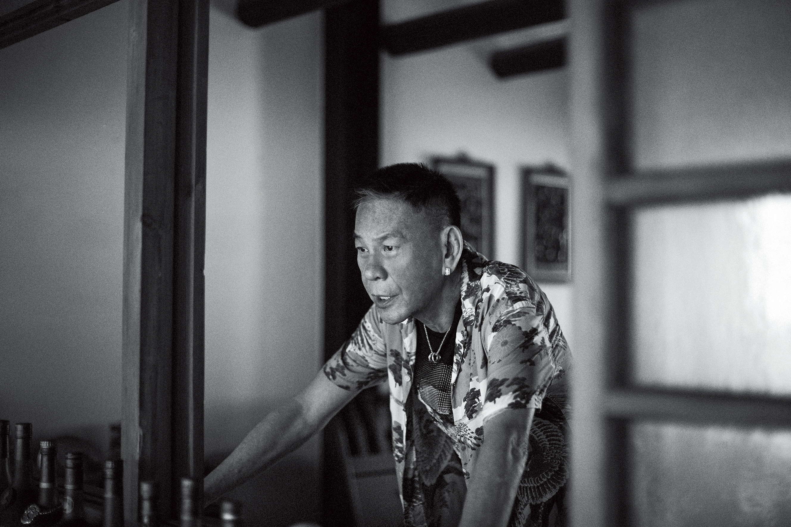 龍劭華自身就有許多故事， 也有好長一段時間， 比較少聽他開口談到自己了。