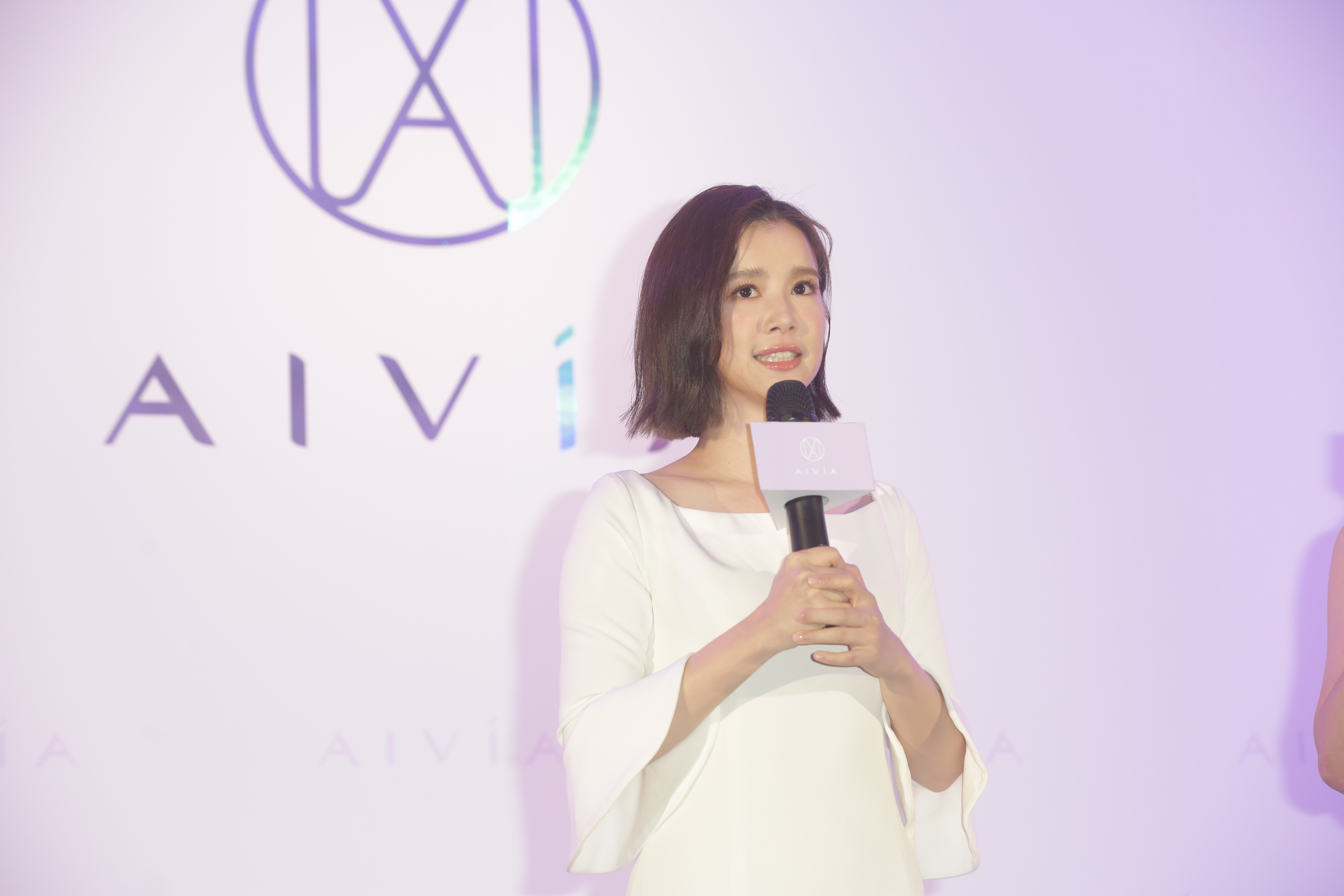 李佳穎出席活動時，大方分享新戀情。