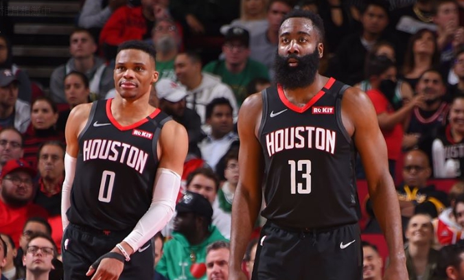 火箭隊今年替哈登（右）找來威斯布魯克（左），希望能一舉奪冠。（翻攝自火箭隊官方臉書）