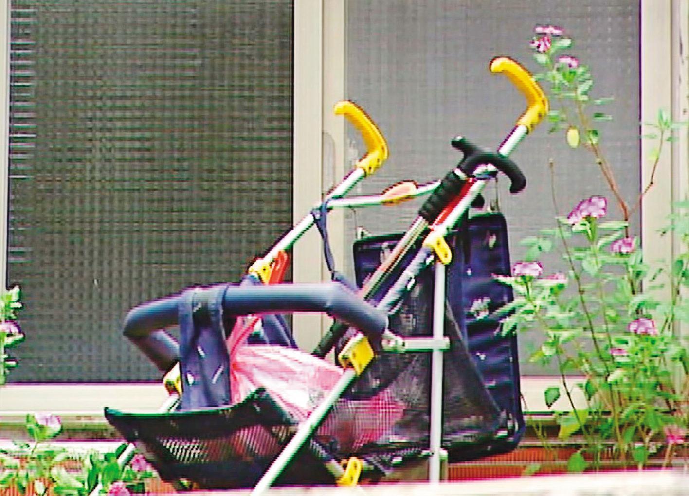命案發生後，嬰兒車已永遠等不到小主人。（東森新聞提供）