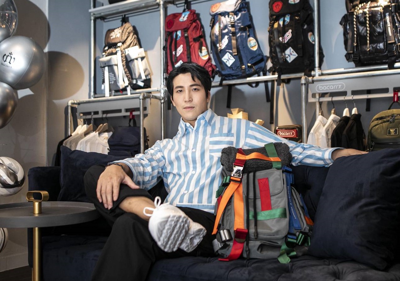 吳翔震受代言廠商邀請，擔任一日店長，帶動買氣。（Bacarry提供）