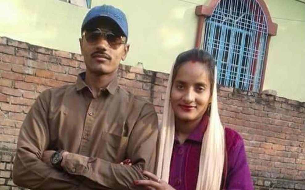 在中印衝突中，一名年輕印度士兵遭殺害，其妻子相當悲憤。（翻攝推特@Deepash89016327）