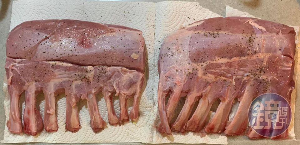 小牛肋排解凍後擦乾,肉多的那面撒上鹽和黑胡椒。