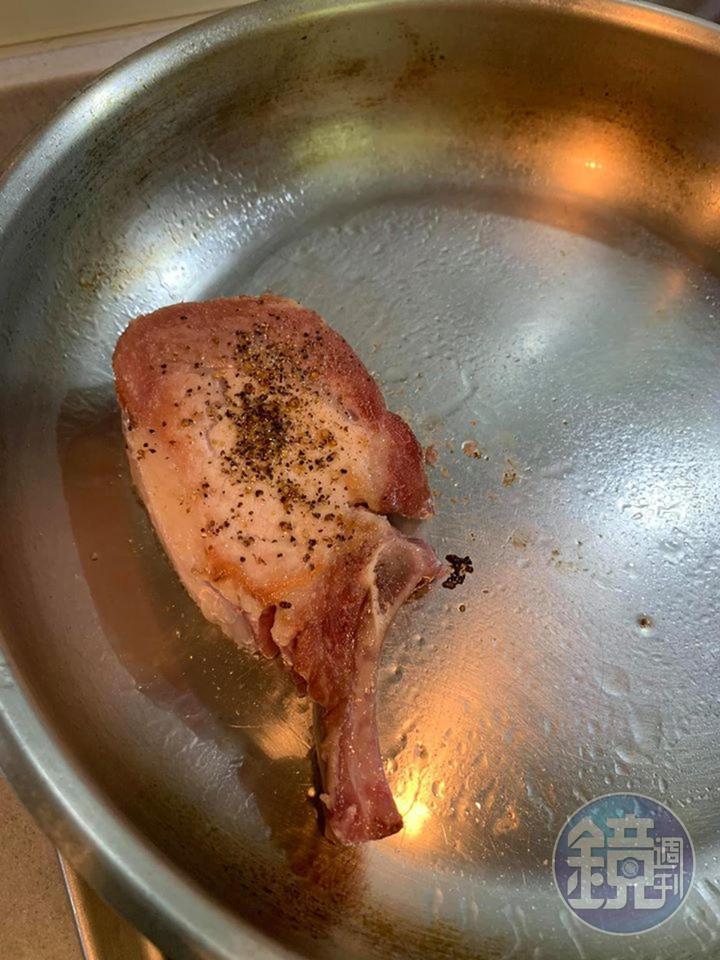 翻面再煎。