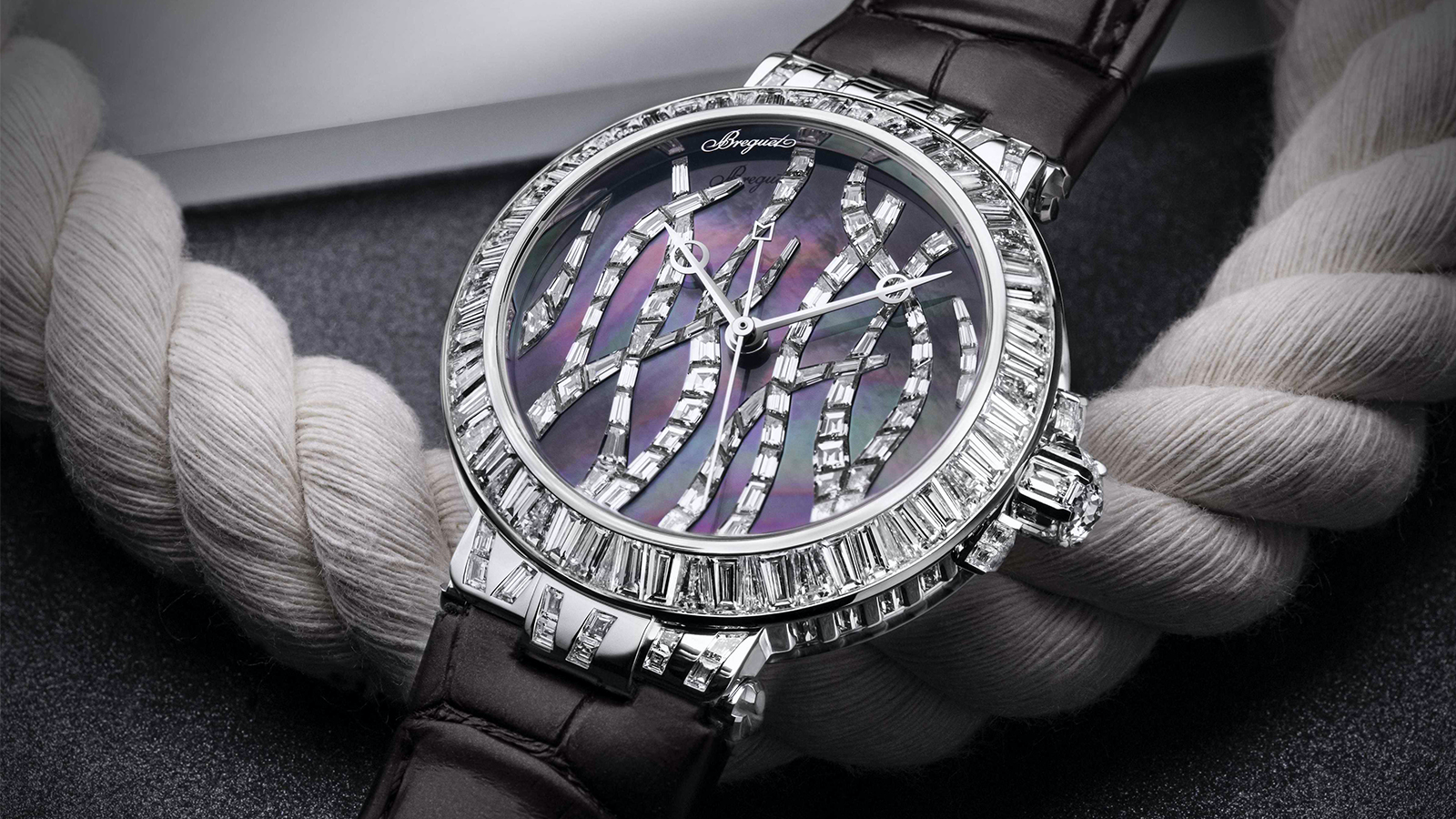 Marine Haute Joaillerie 9509 Poseidonia高級珠寶腕錶｜錶徑35.8mm、18K白金材質、時間指示、591C型自動上鏈機芯、建議售價NT$ 8,917,000