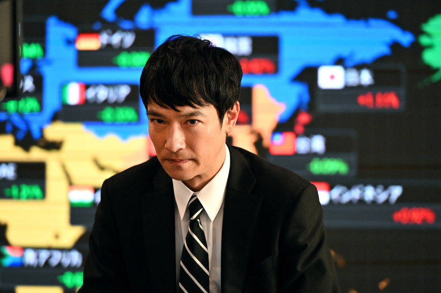 堺雅人主演的《半澤直樹》續集原定4月播出,受到疫情影響延期至下月19日。(翻攝網路)