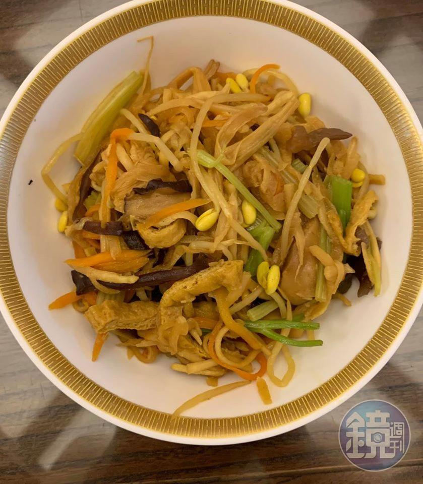 剛出爐的九如菜。