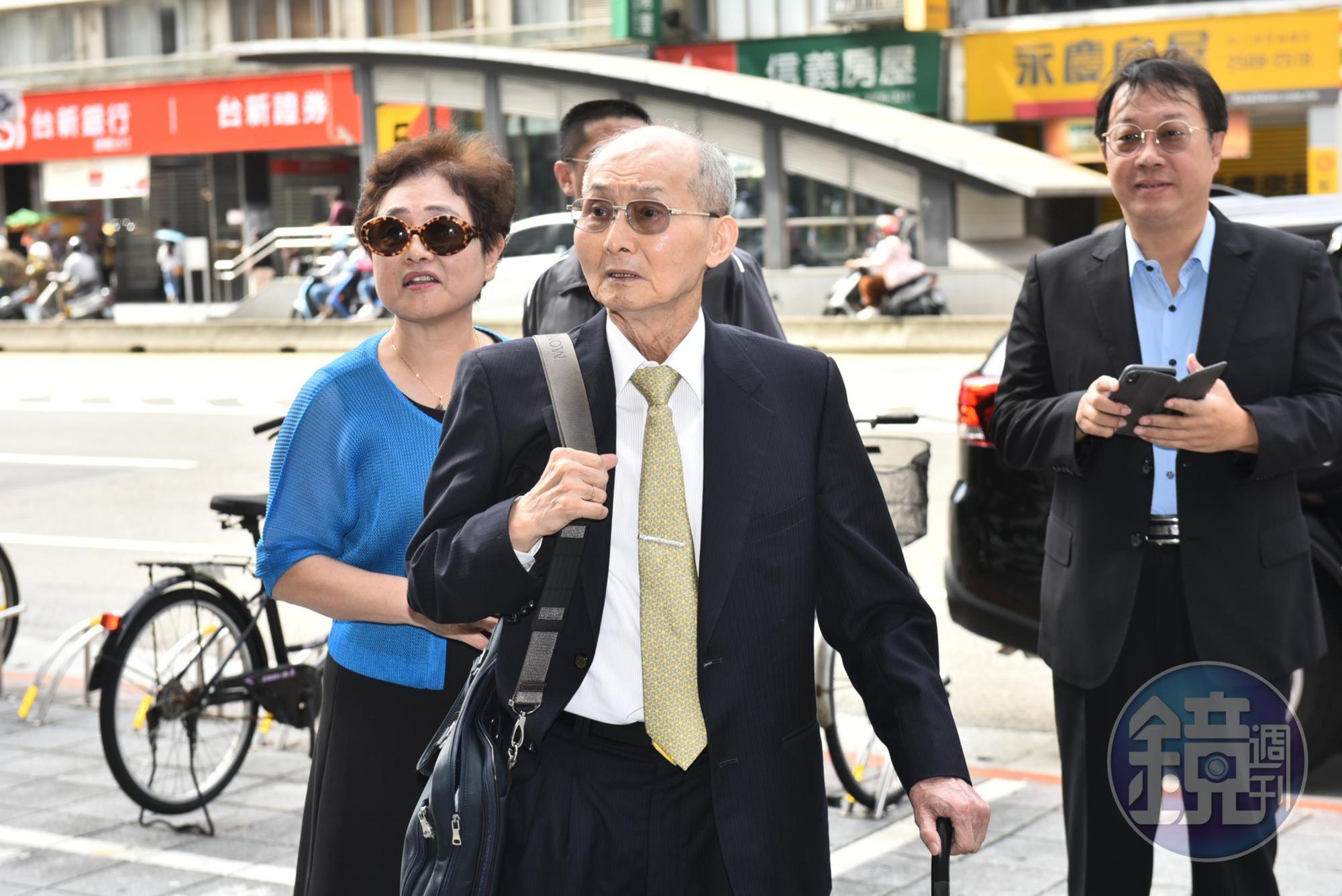 新光金上週五改選董監事，股東會上小股東砲聲隆隆。（讀者提供）