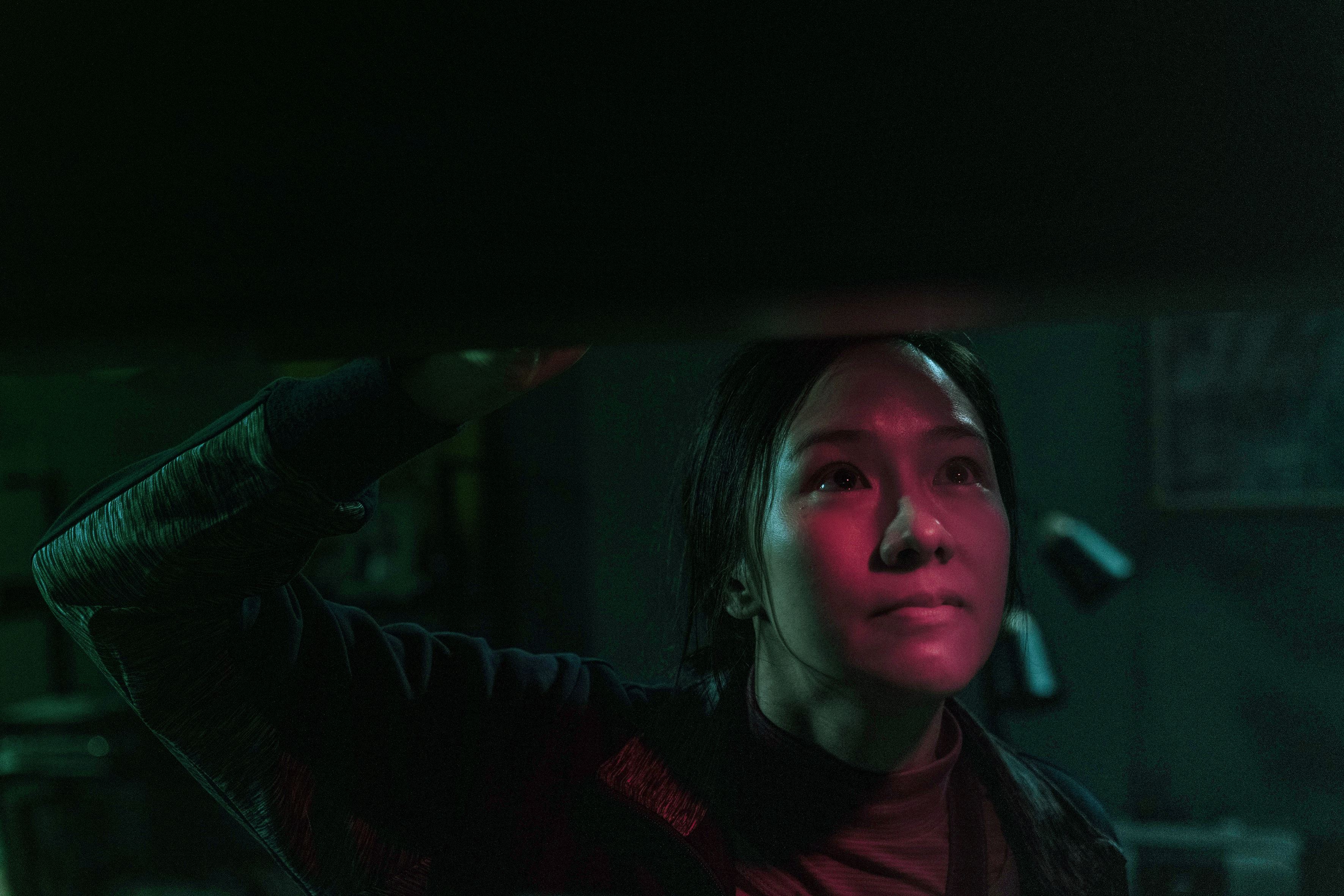 林嘉欣為了演出《死因無可疑》，做足角色設定的外在功課。（華映提供）