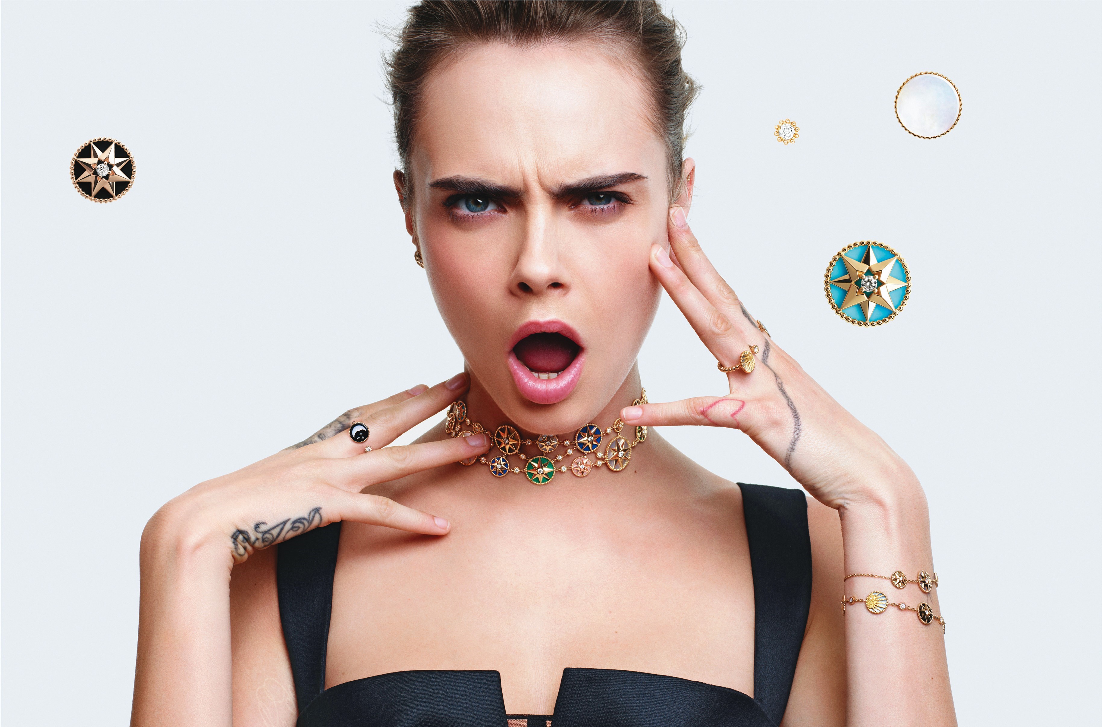 國際超模Cara Delevingne演繹Dior Joaillerie最新形象照。（Dior提供）