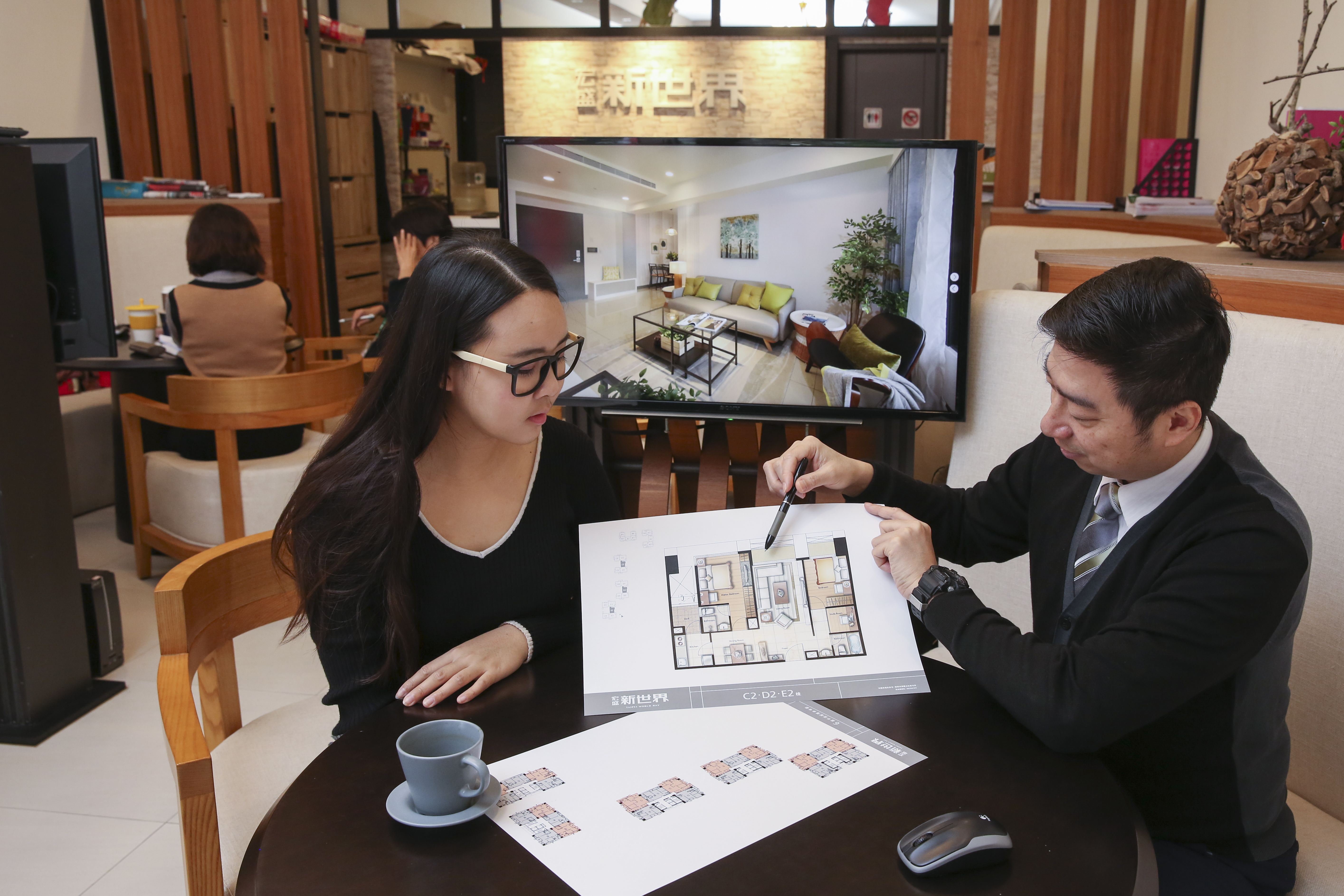 預售屋成屋之前，僅有尺寸圖給消費者參考，驗屋階段必須仔細查勘，確保自身權益。