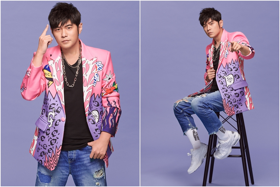 出道屆滿20年之際，周杰倫將於11月6日推出過去14張專輯的黑膠唱片供歌迷珍藏，全套黑膠大碟也預留第15張專輯空位，預告新專輯即將誕生。（杰威爾提供）