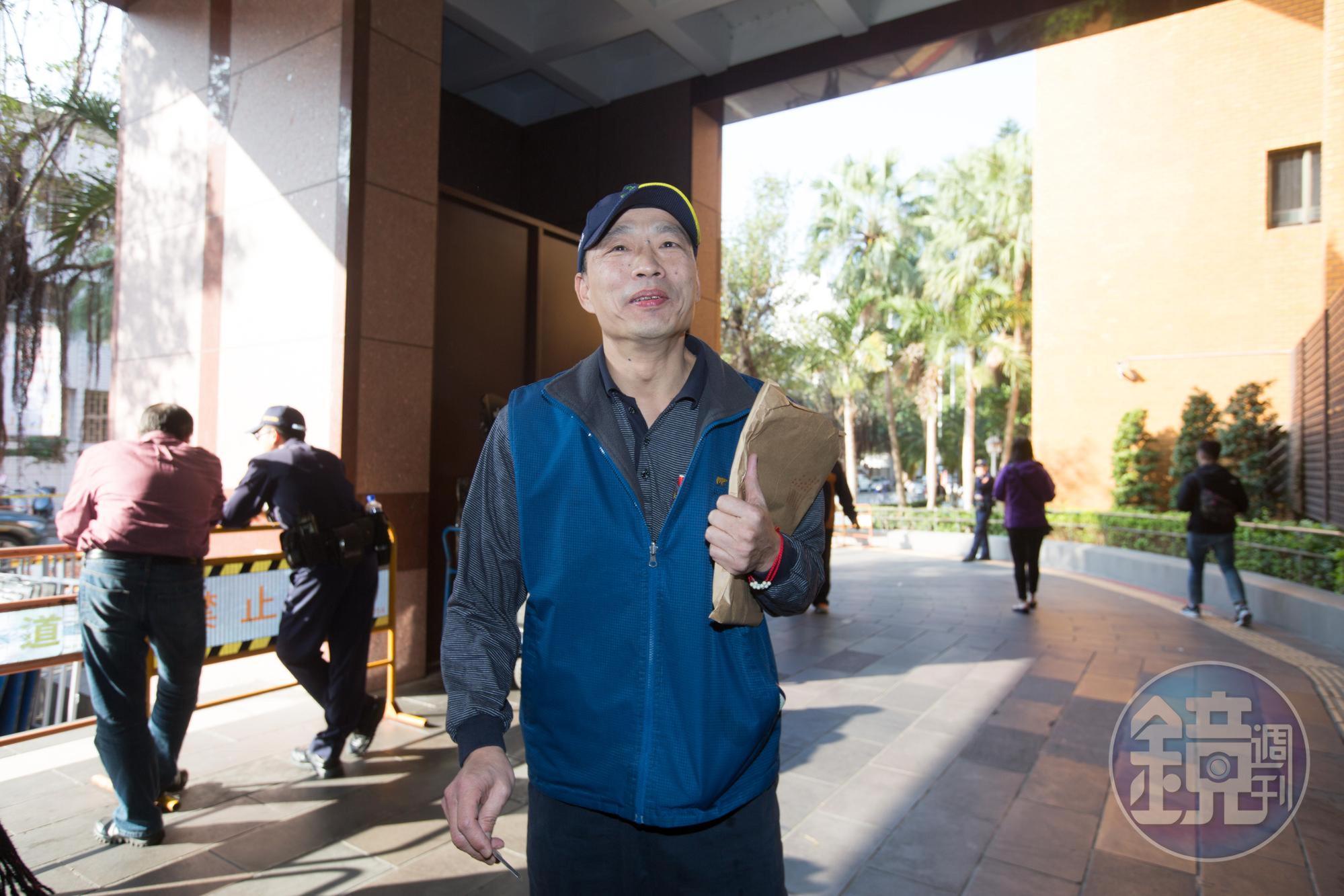 韓國瑜等人遭告發在任職北農總經理期間濫發獎金,檢方依罪證不足不起訴。(本刊資料照)