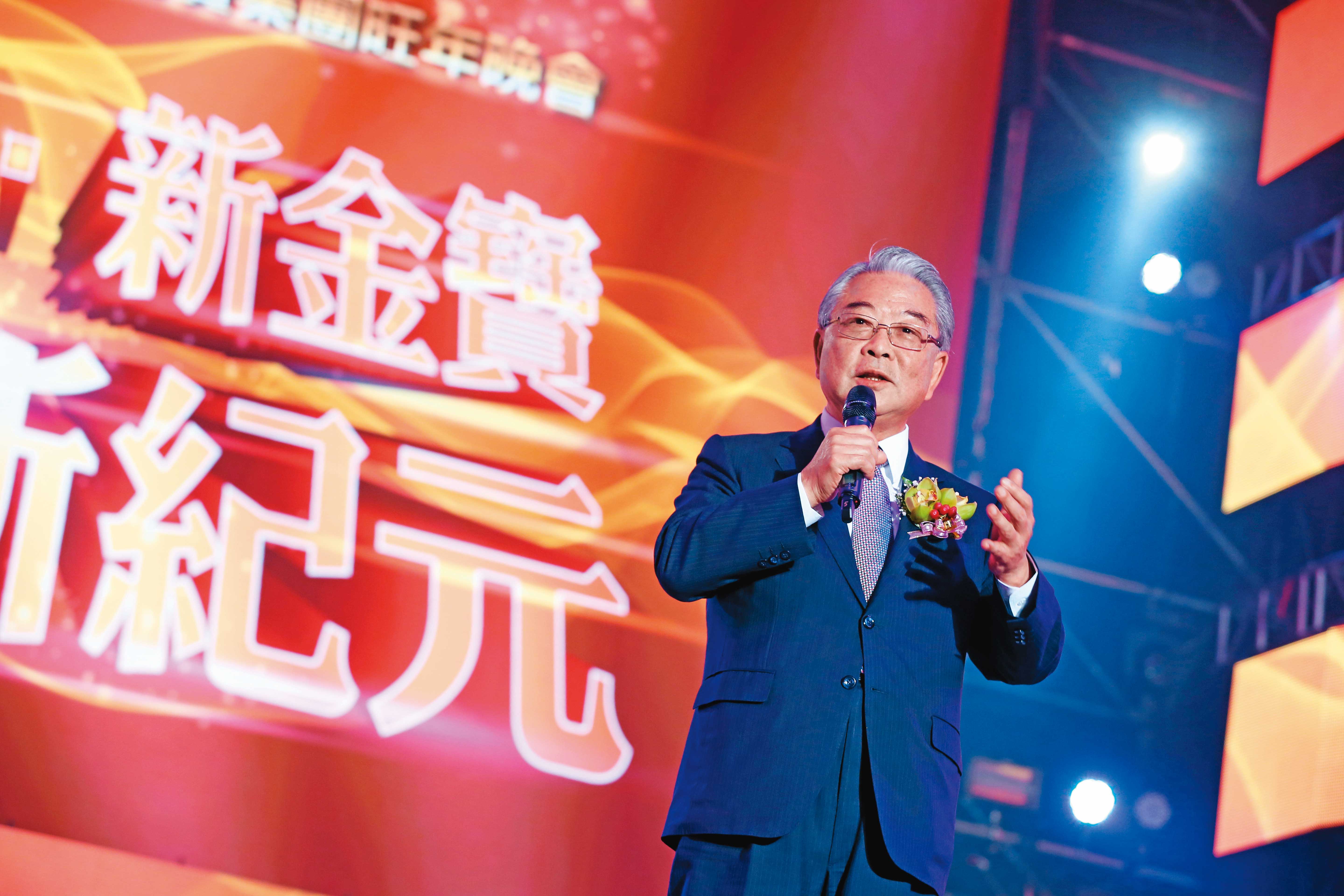 面對沈軾榮風波，加上金寶菲律賓廠再傳管理問題，許勝雄（圖）重上火線整頓。