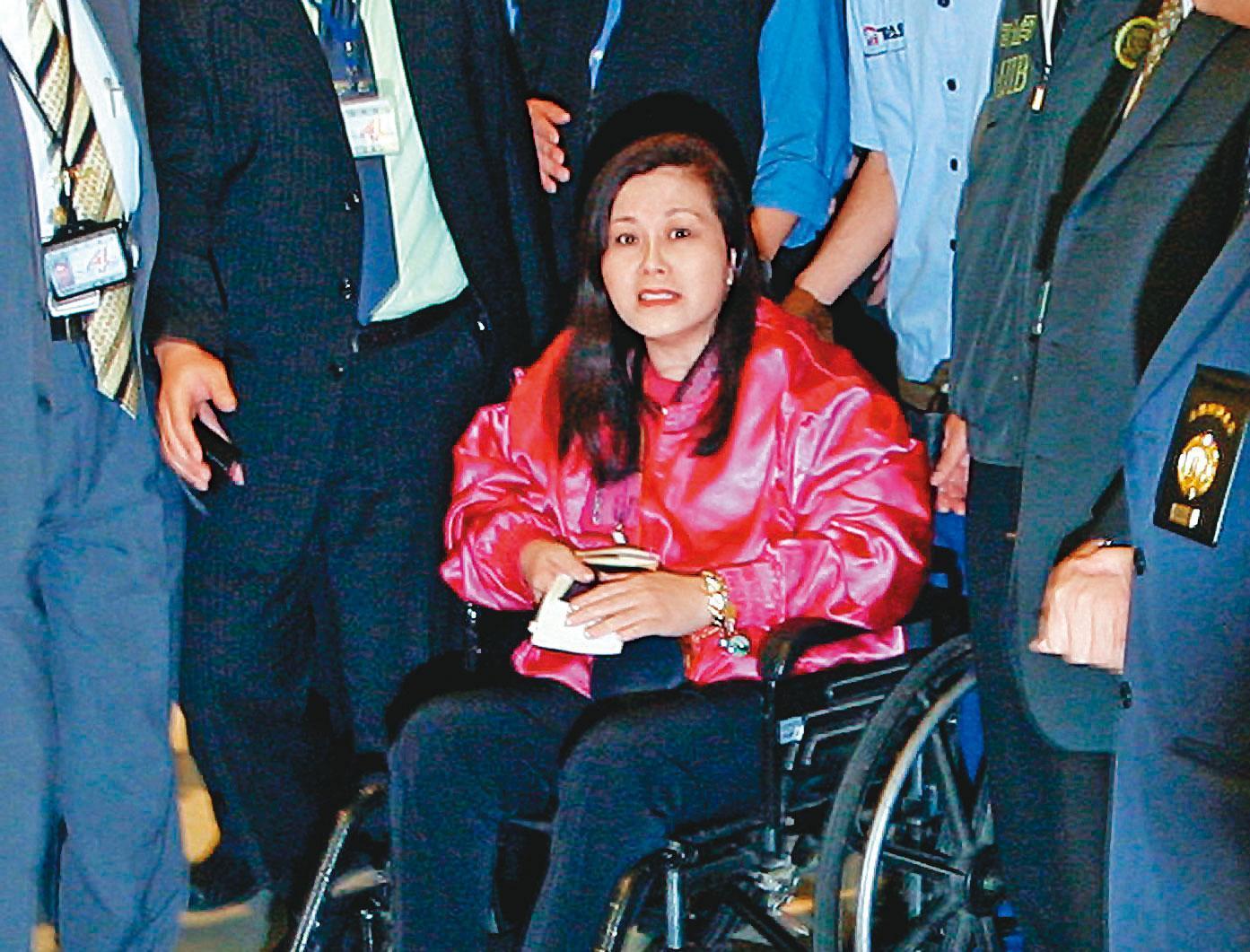 李慧芬自曝罹患癌症、無法久站，平常需輪椅代步。（中央社）
