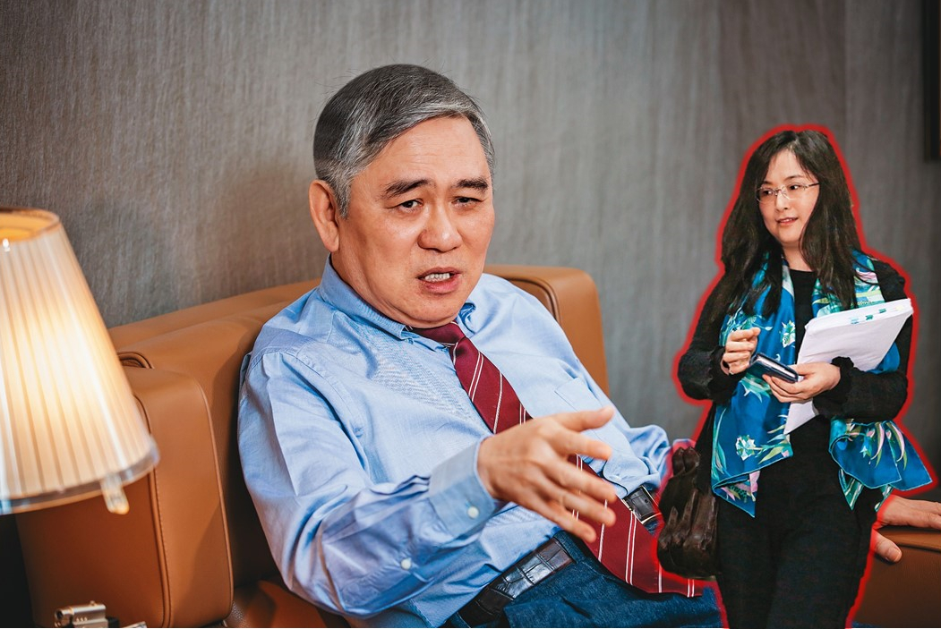 宏仁集團總裁王文洋（大圖）因見不到兒子王銓勵，懷疑生母呂安妮（小圖）從中作梗，憤而提告妨害自由，後來確認兒子行動自由才撤告。