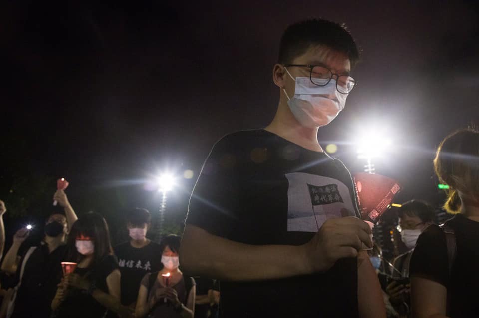 黃之鋒宣布退出香港眾志，眾志隨後也宣布解散，港人擔心接下來可能會有大抓捕的行動。（翻攝自黃之鋒臉書）