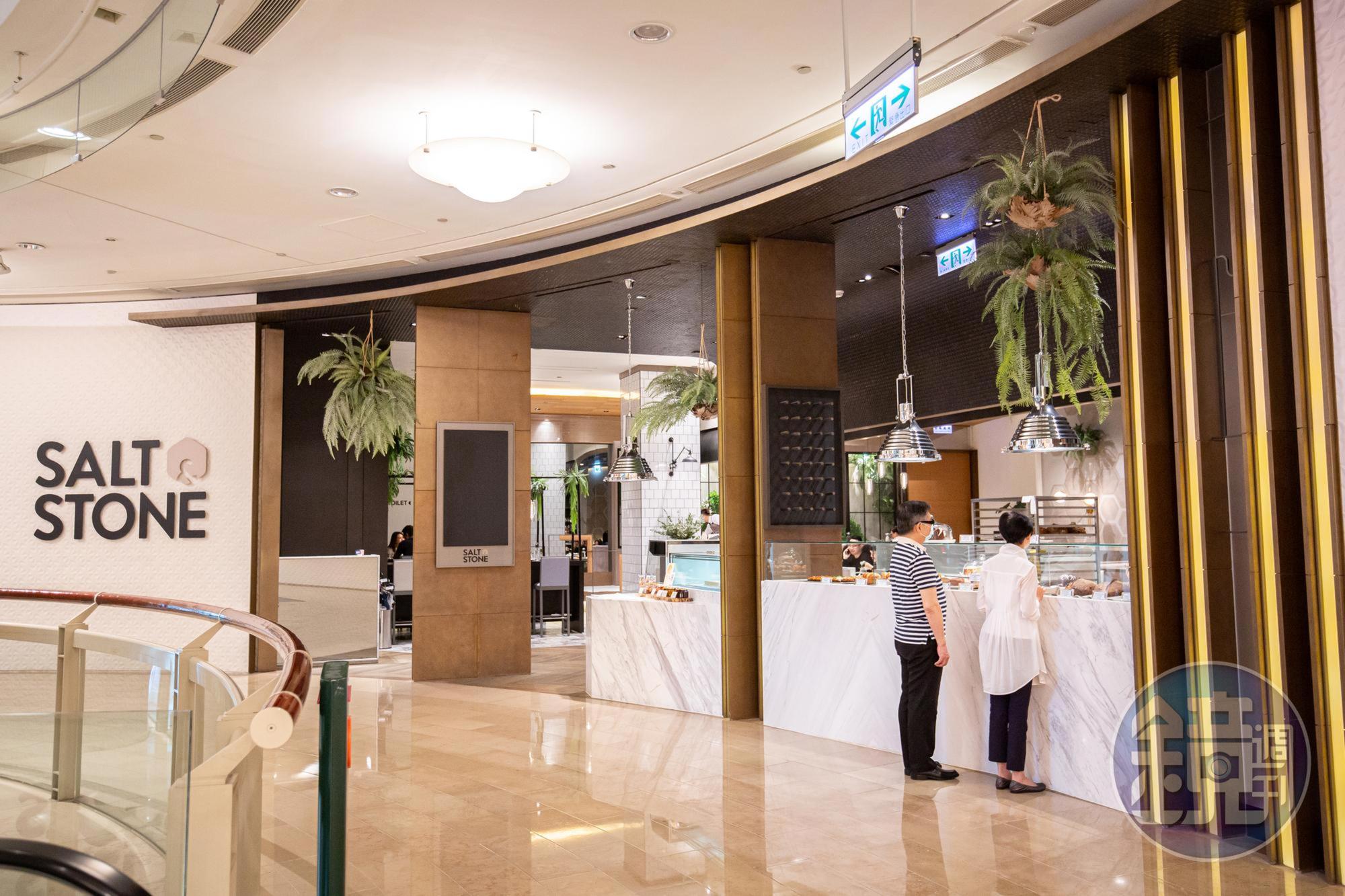 「Salt & Stone」也販售自家烘焙麵包，方便客人外帶。