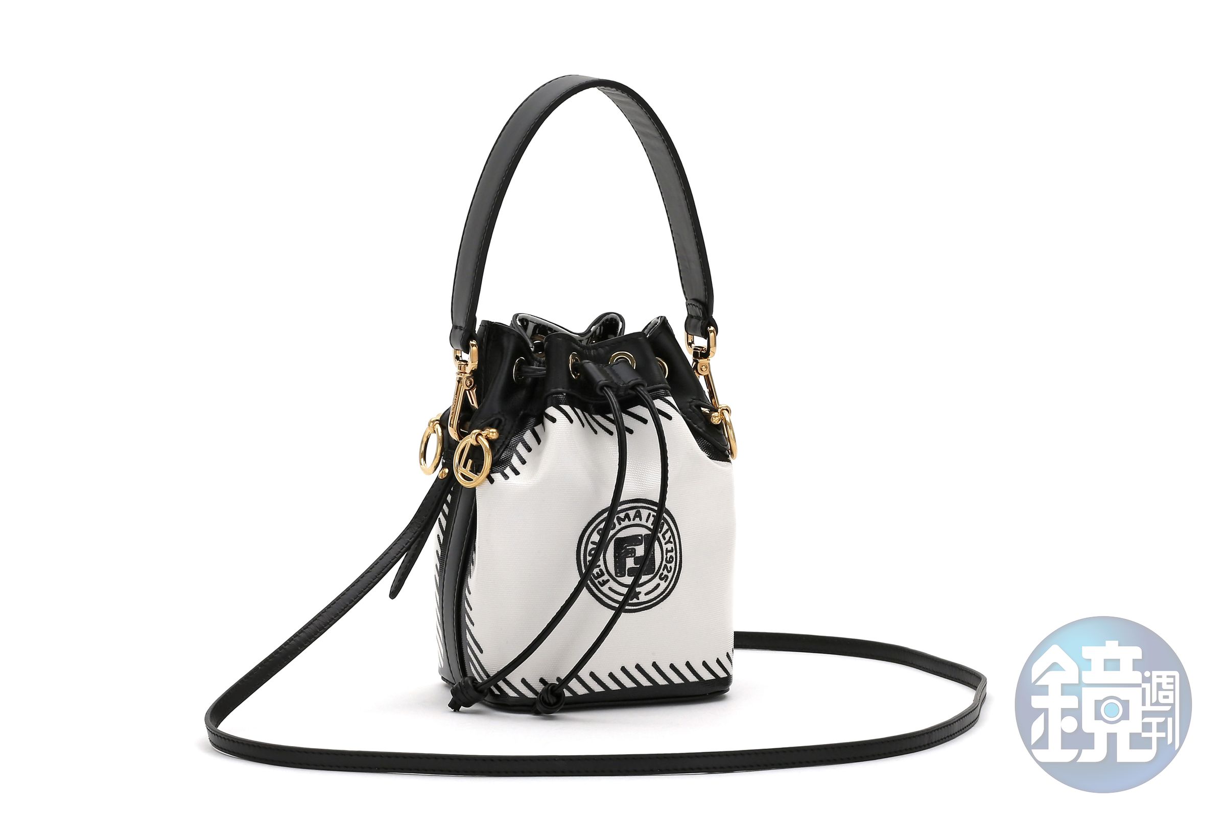 FENDI California Sky Mini Mon Tresor水桶包，NT$63,900。（FENDI提供） 