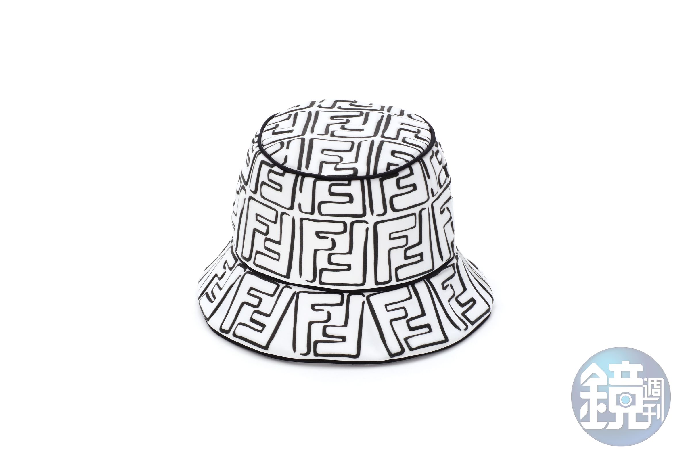 FENDI California Sky漁夫帽，NT$28,700。（FENDI提供）
