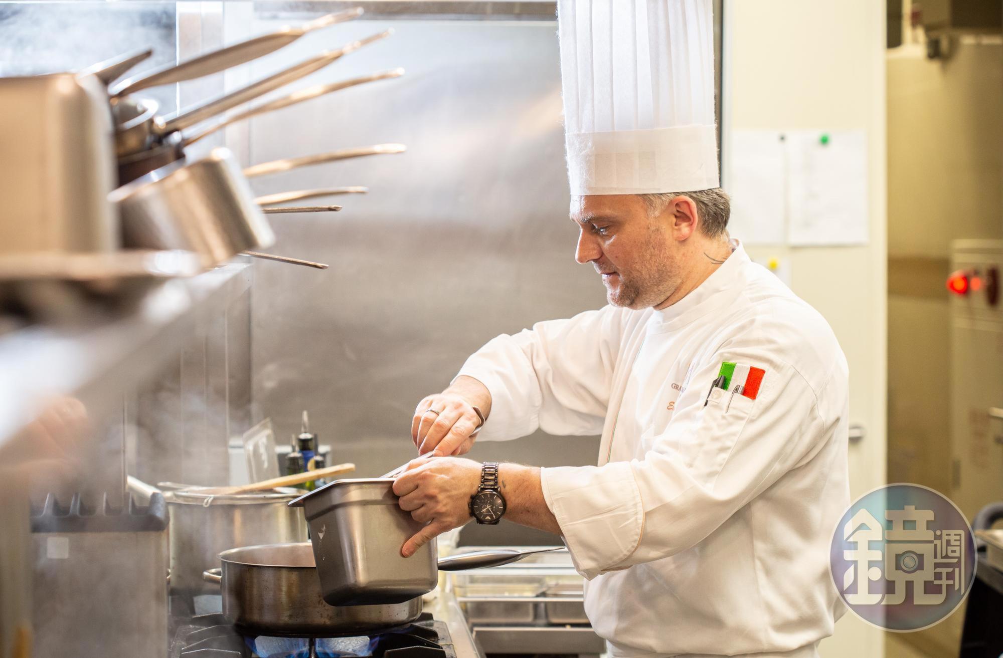 Massimo Picci擔任台北美福大飯店西餐總主廚，主掌館內義大利餐廳「GMT  Italian Restaurant」。