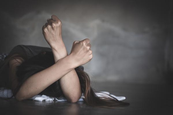 新竹縣消防局陳姓值勤員，性侵未成年少女，示意圖。（翻攝自免費圖庫）