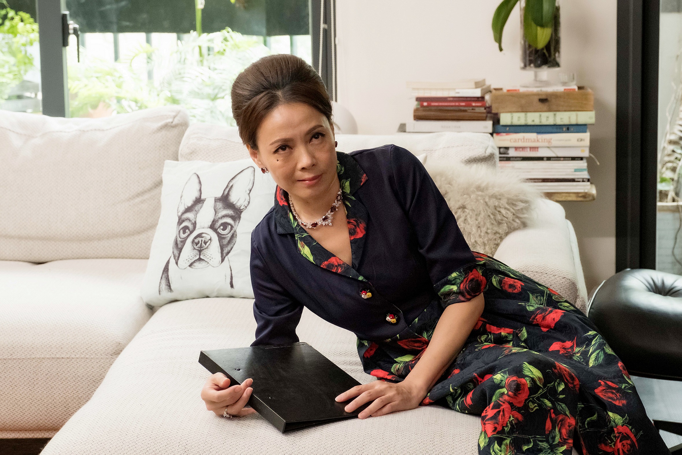 《姊妹們追吧》柯淑勤化身8點檔惡媳婦。（東森提供）