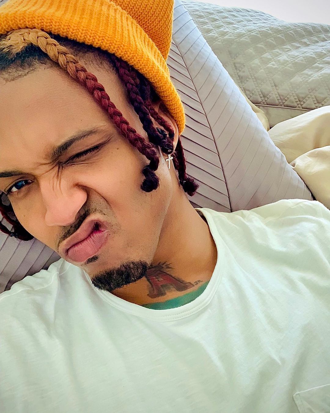 與潔達蘋姬史密斯相差21歲的歌手自爆戀情。（翻攝August Alsina Instagram）