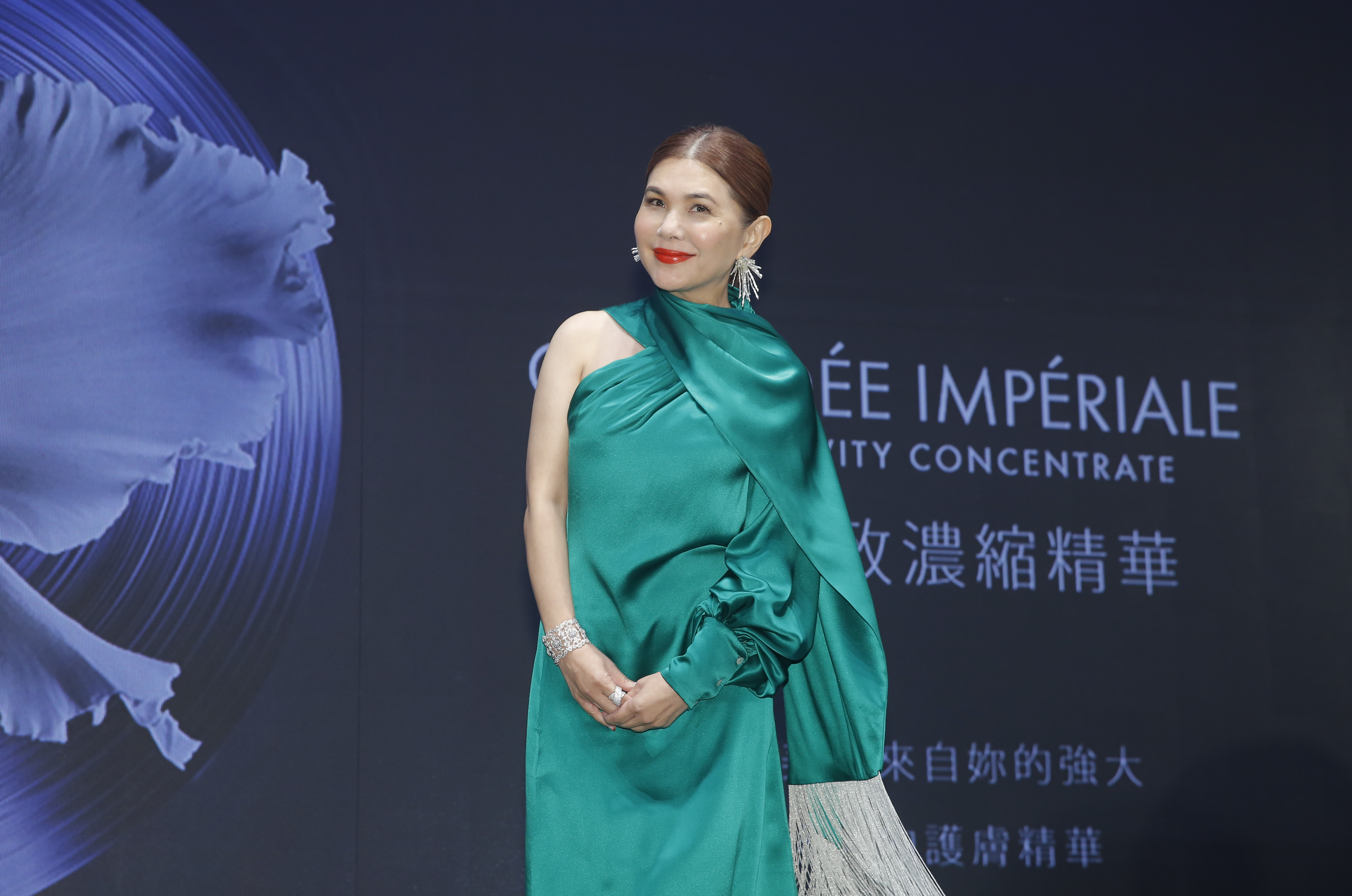 張清芳搬離外雙溪豪宅，一人住進位於市中心的新居。