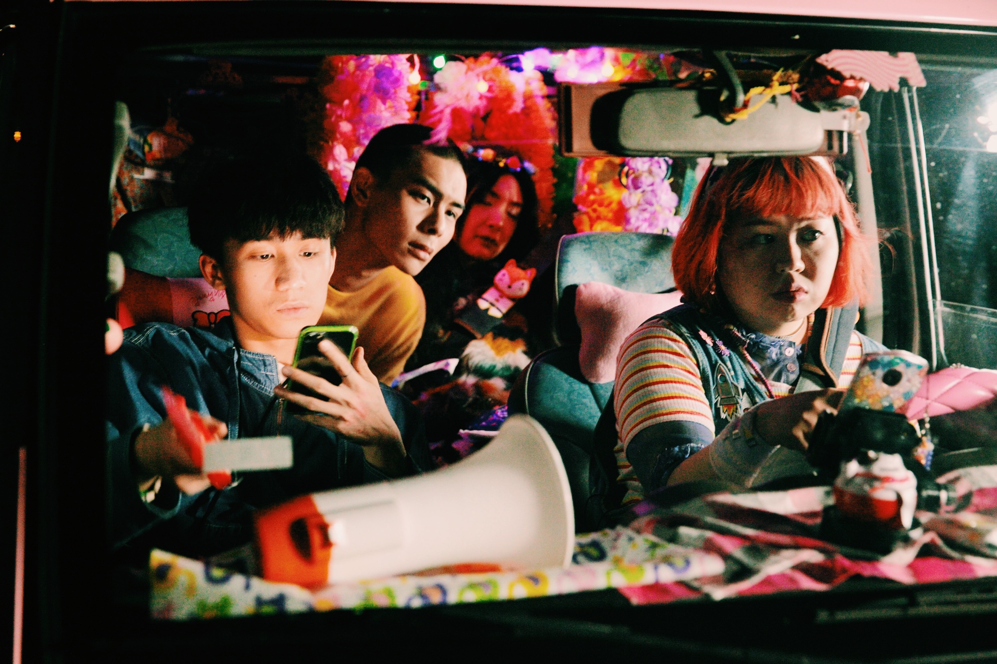 中二屁孩精蟲衝腦，為了破處卻惹出大麻煩，只好一起收拾爛攤子。（双喜）