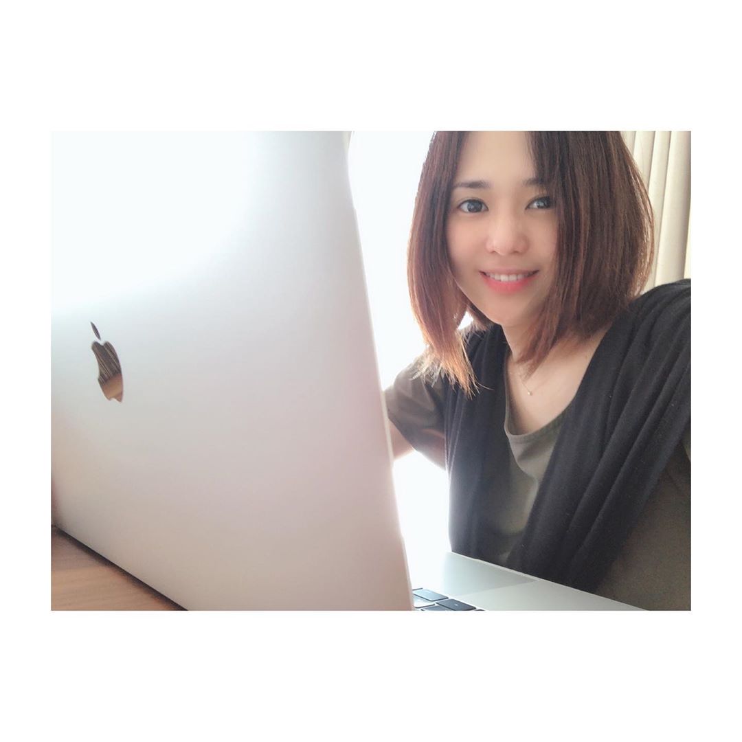 蒼井空的自傳新書正式上架,書中自剖一路走來的心路歷程。(翻攝蒼井空IG)