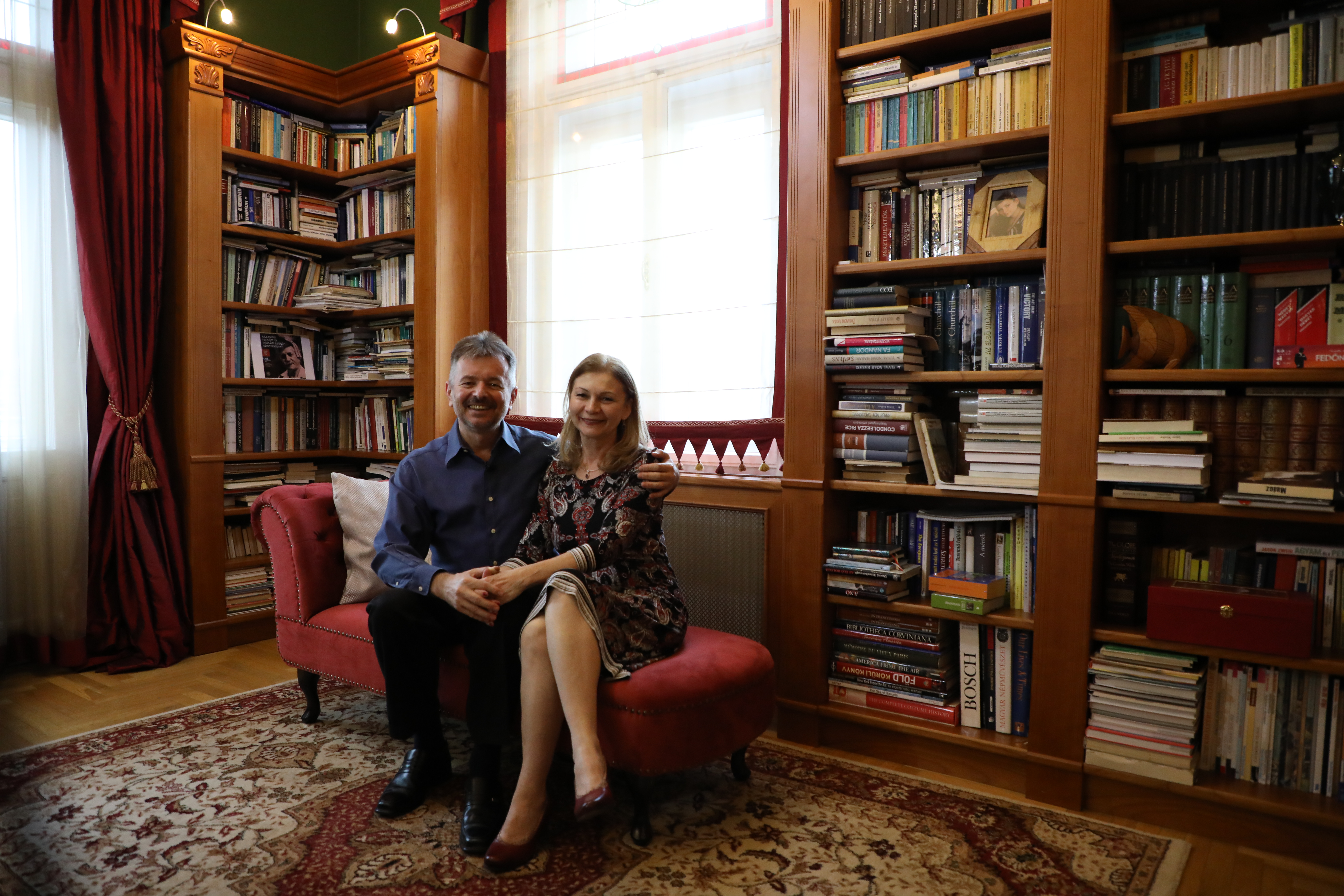 曾擔任匈牙利駐台代表的雷文德Szekely Levente（左）與妻子海蒂Hedi（右），夫唱婦隨地出使過許多國家，但兩人對台灣的感情最深厚。