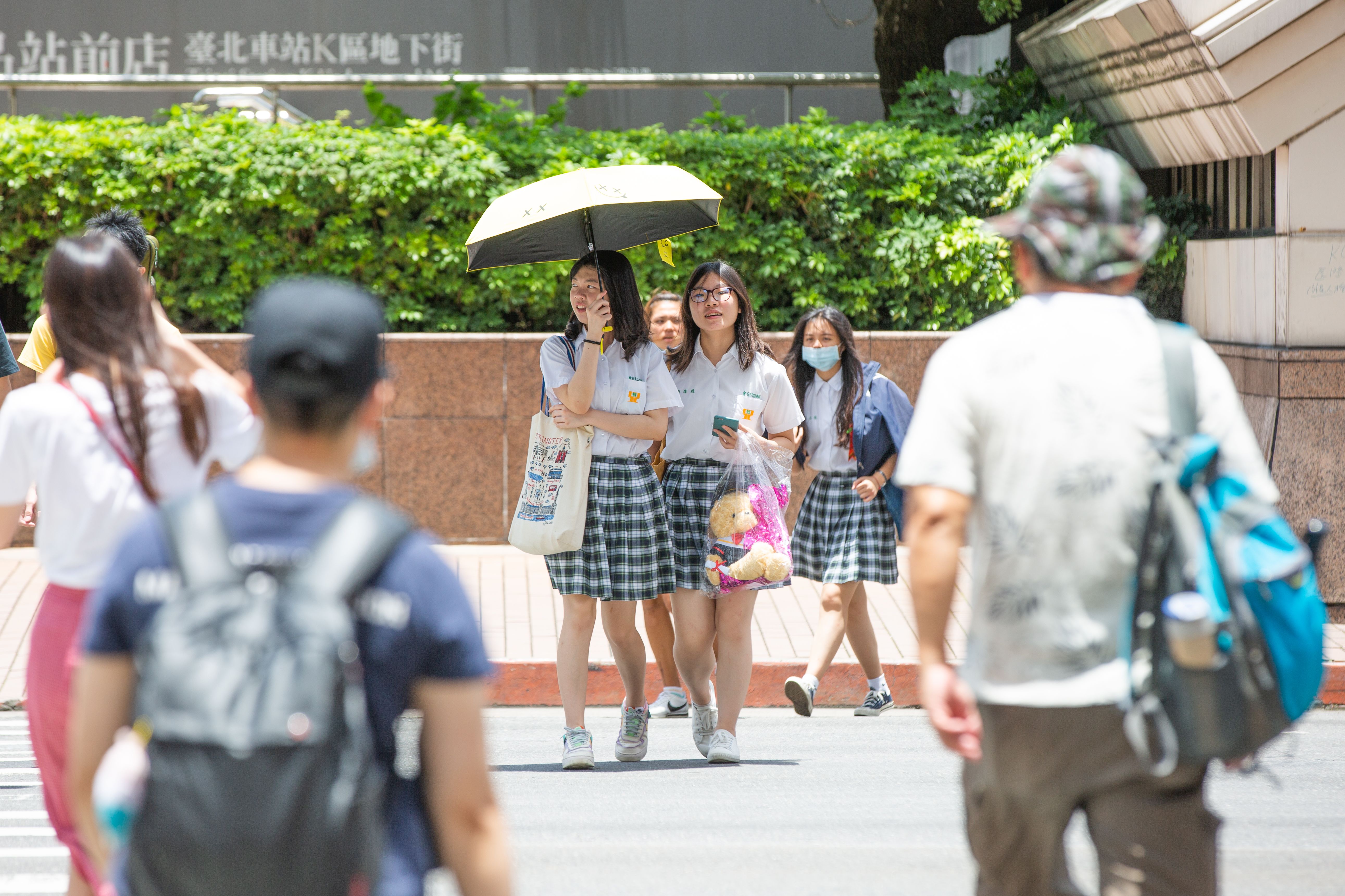 全台本週仍維持炎夏型態，中央氣象局製作圖片顯示，本週持續「熱番薯」。