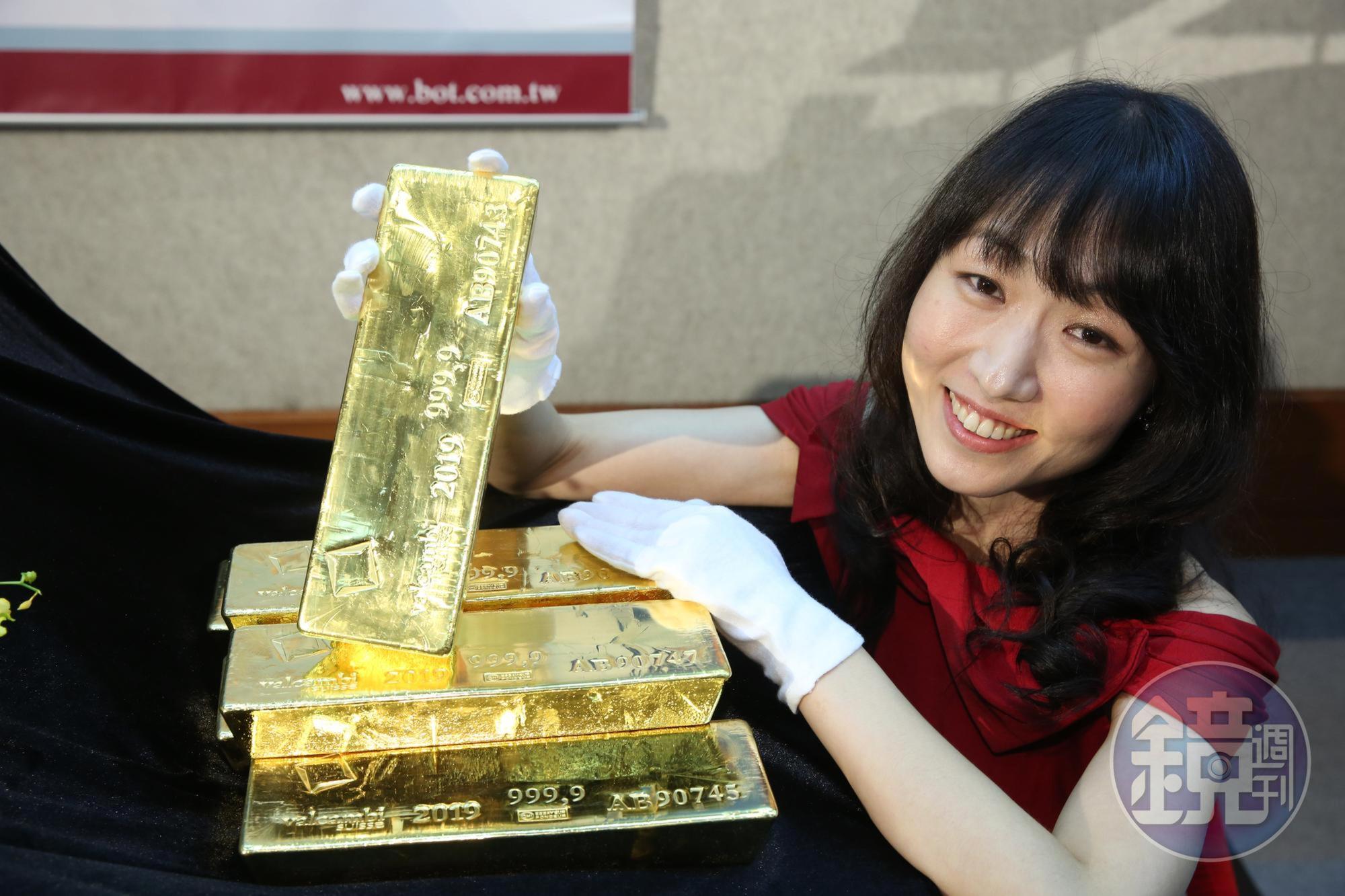 市場前景未明朗,黃金等避險商品將續呈多頭格局。