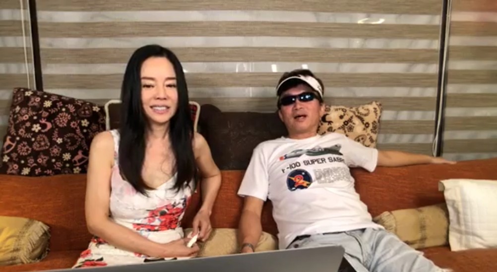 孫鵬酒醉數度度亂入直播，讓狄鶯相當無奈。（翻攝自狄鶯臉書）