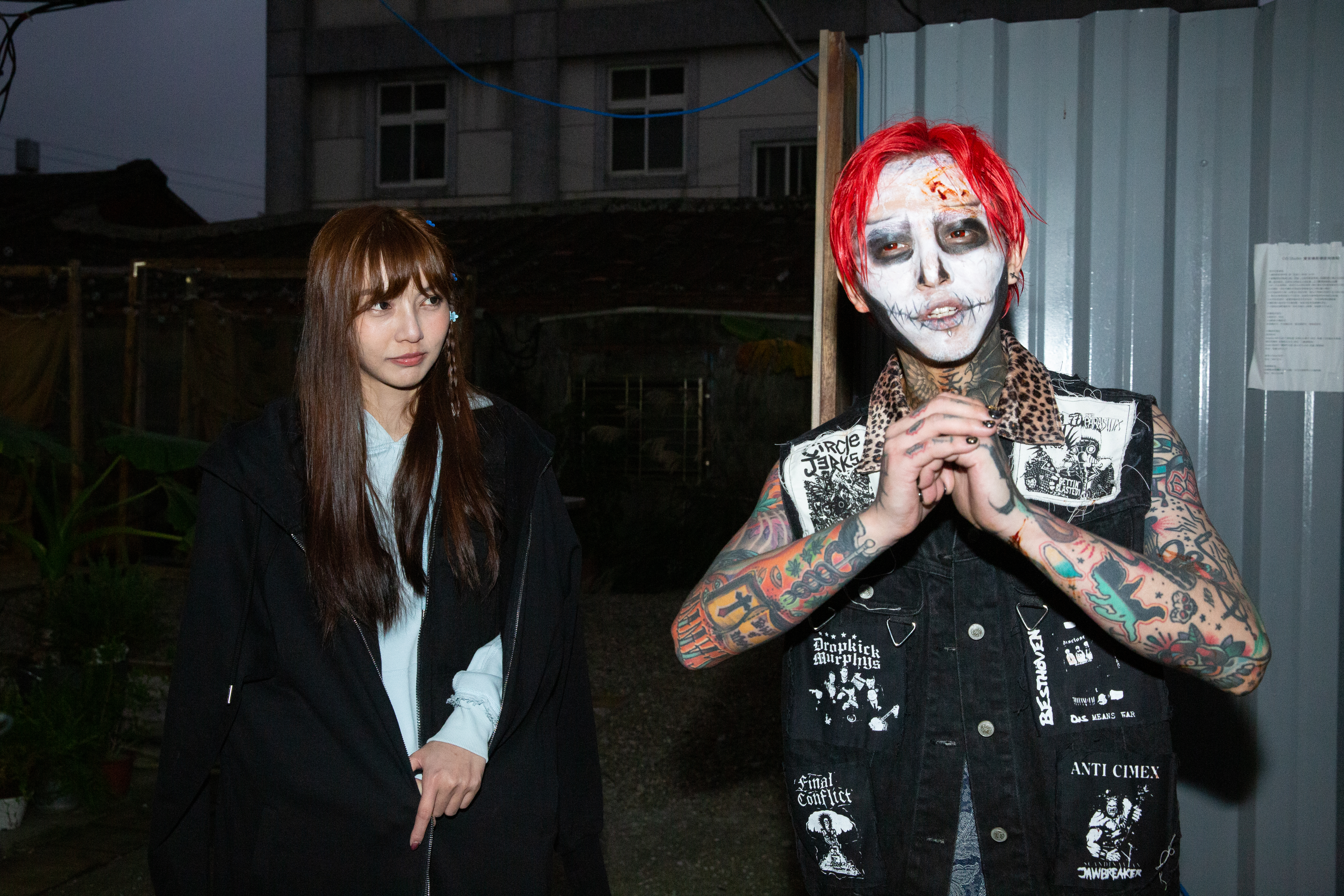 謝和弦因為造謠疫情相關訊息遭罰，左為女友莉婭。（本刊資料照）