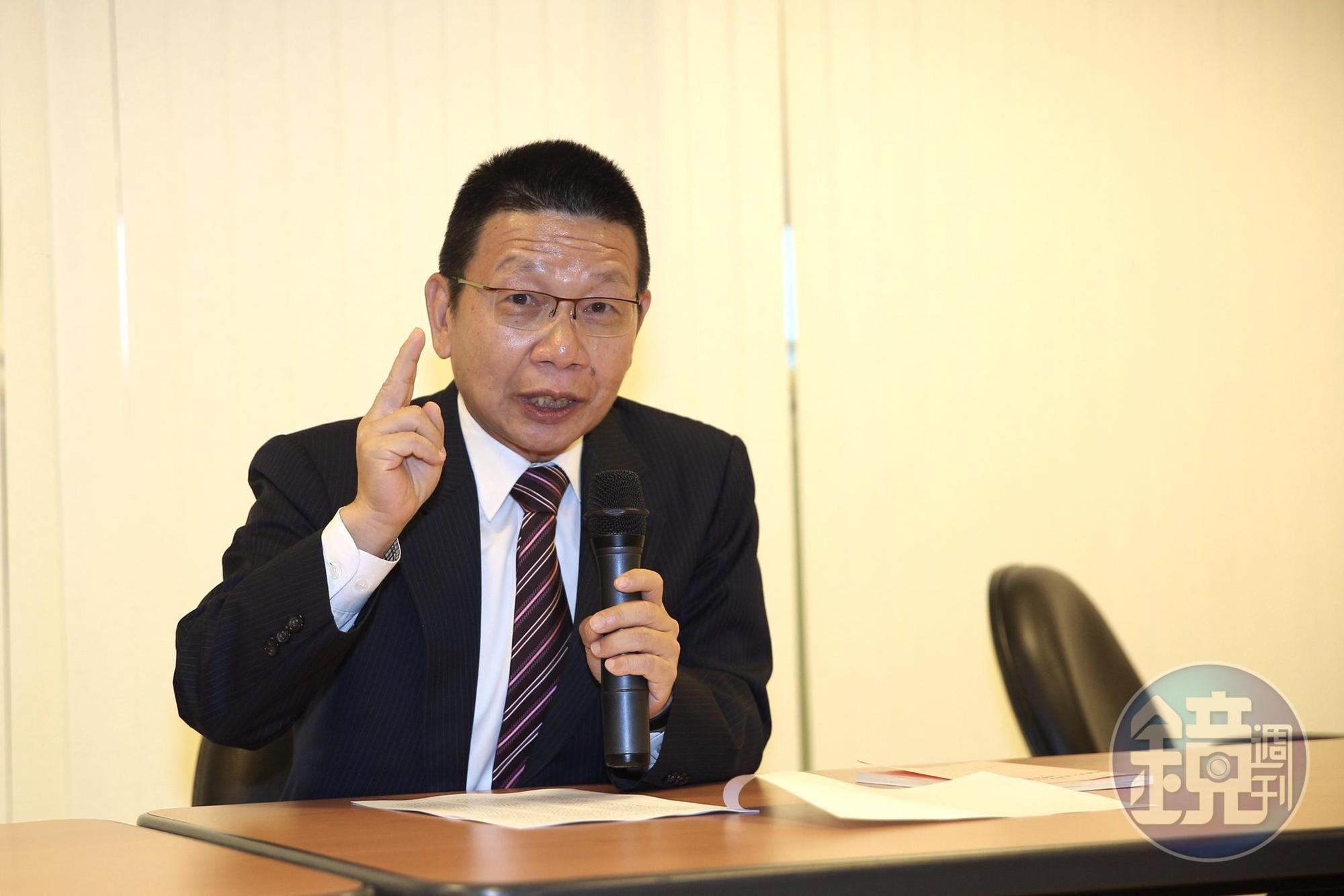 投保中心董事長邱欽庭宣布，將對大同董事長林郭文艷提解任訴訟。