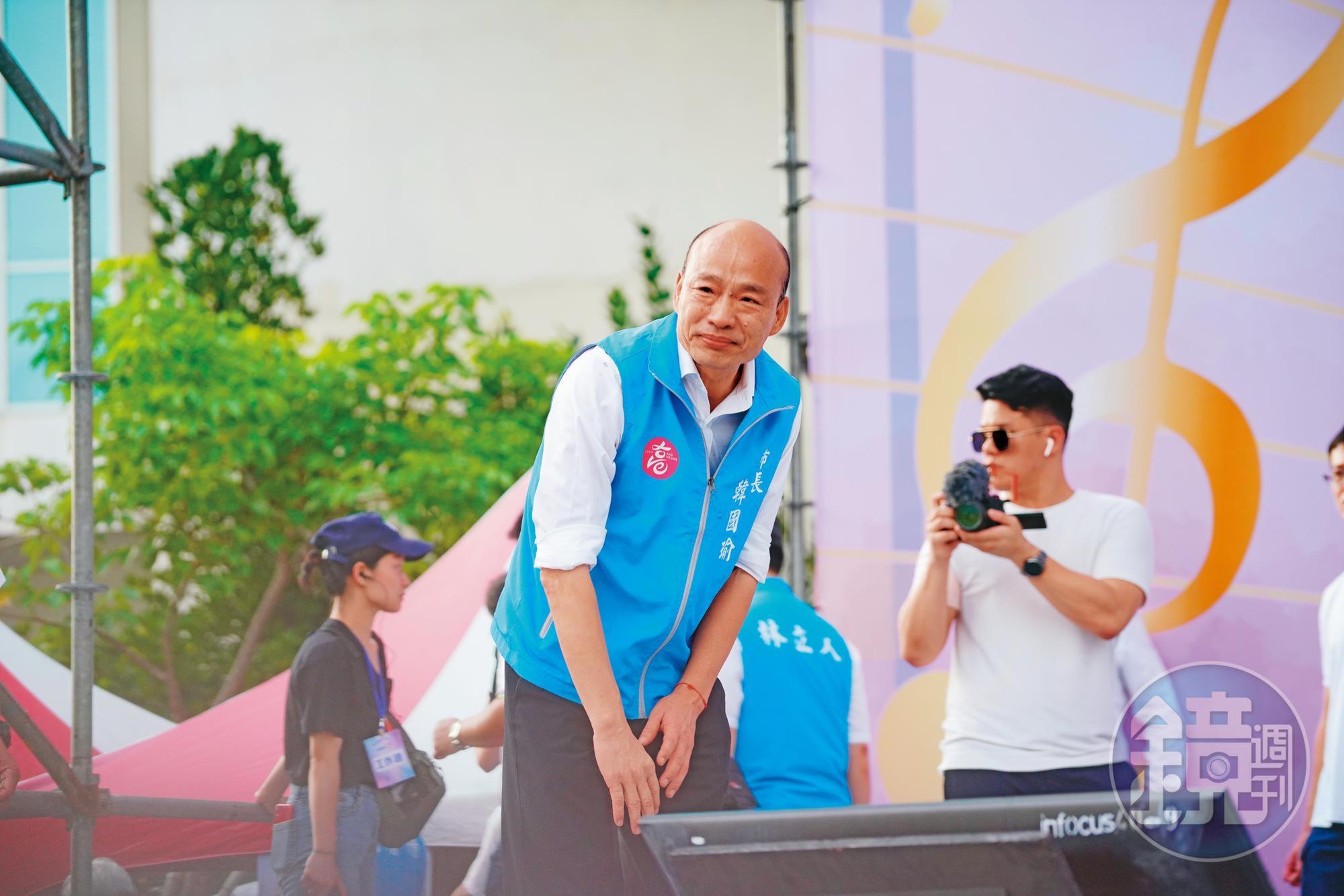 告別高雄市政府前夕,韓國瑜在鳳山舉辦最後一日造勢,上萬人到場力挺。