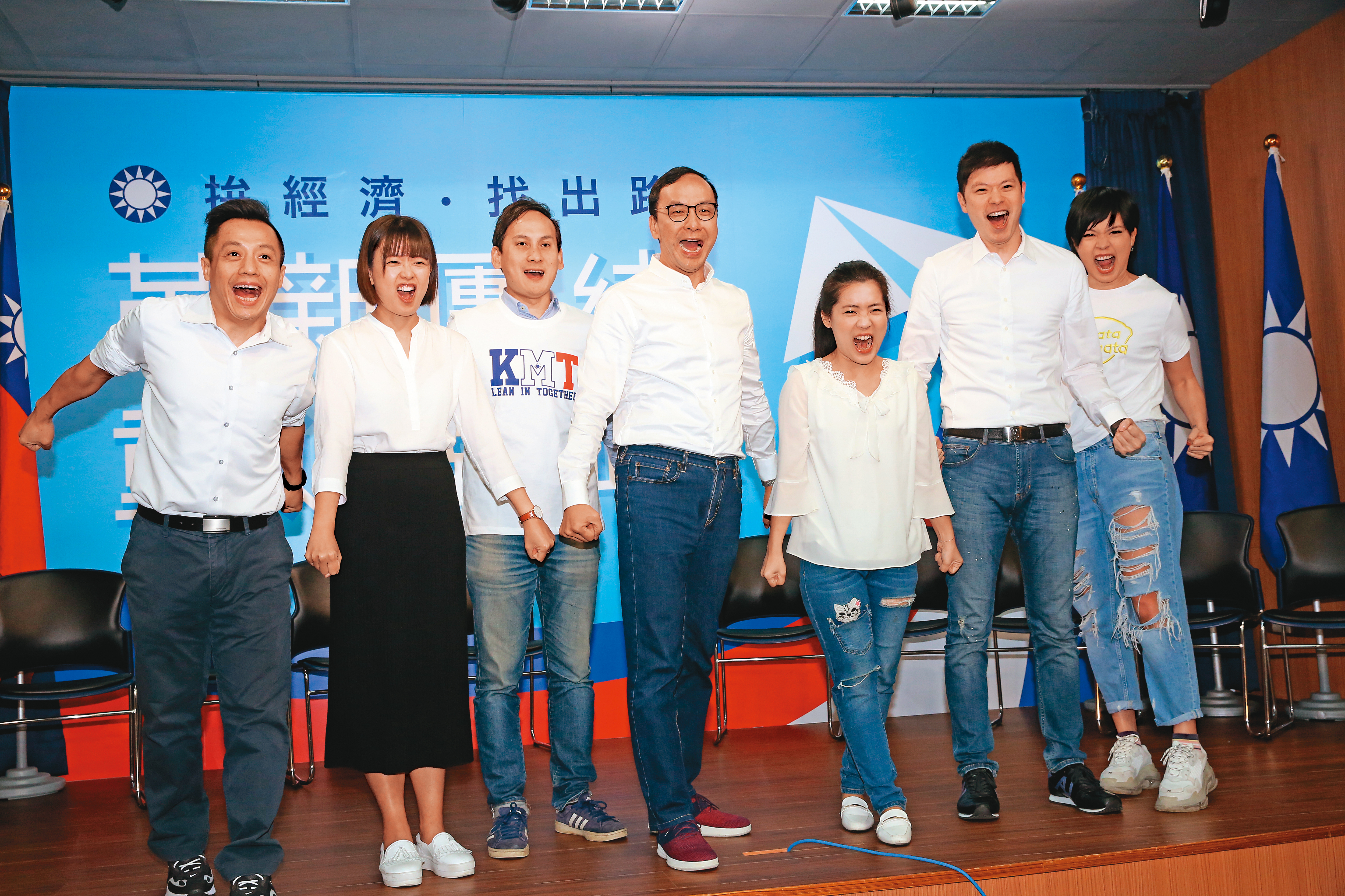 獲不少青壯派民代力挺的朱立倫（中），將復出角逐明年藍黨魁改選。