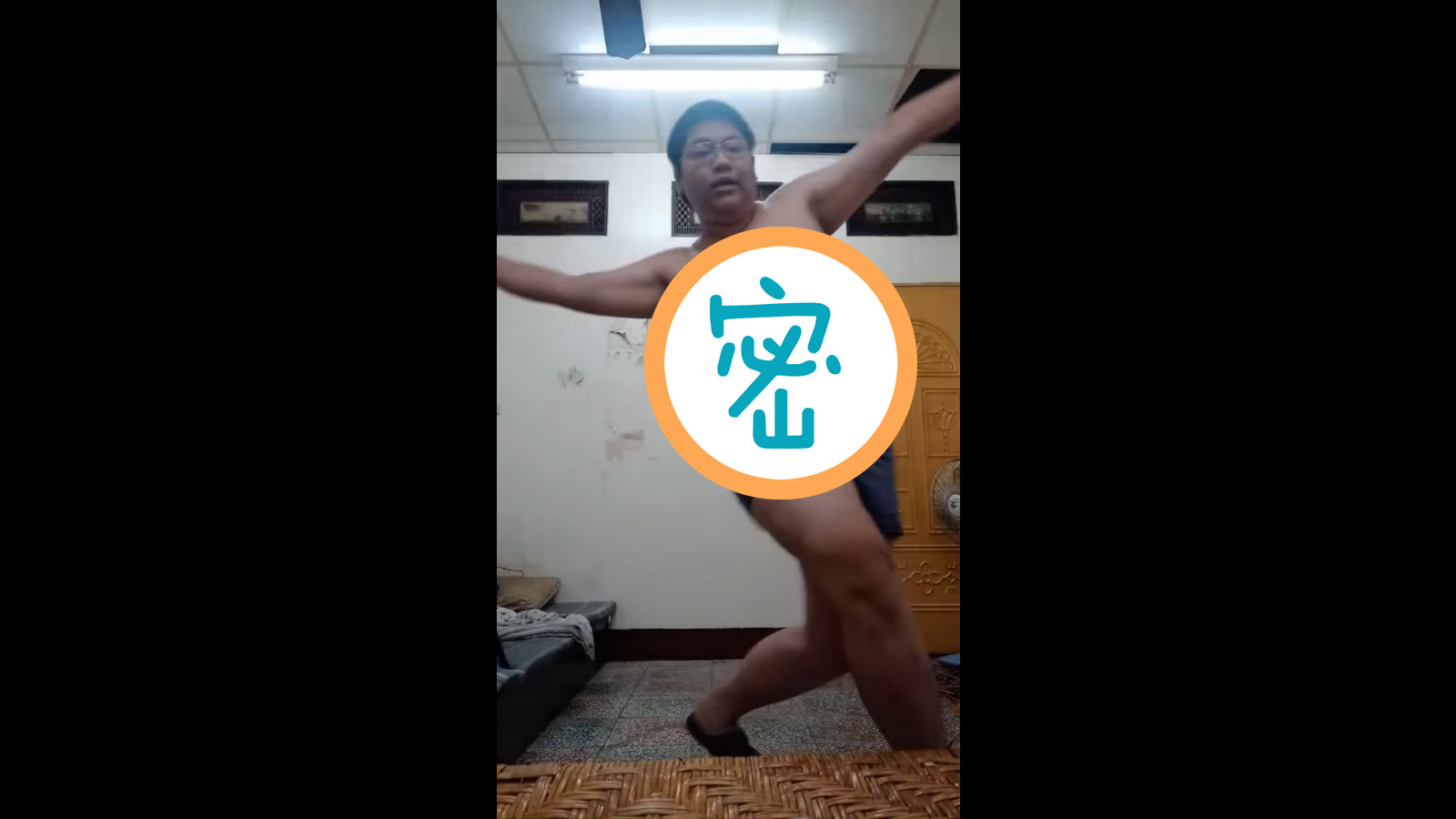 近期網路上出現一名畫風獨特的網紅。（翻攝冠杰起瘋了粉專）