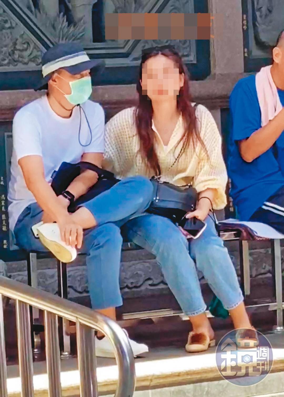 朱康震(左)常與正牌女友(右)約會出遊。(讀者提供)