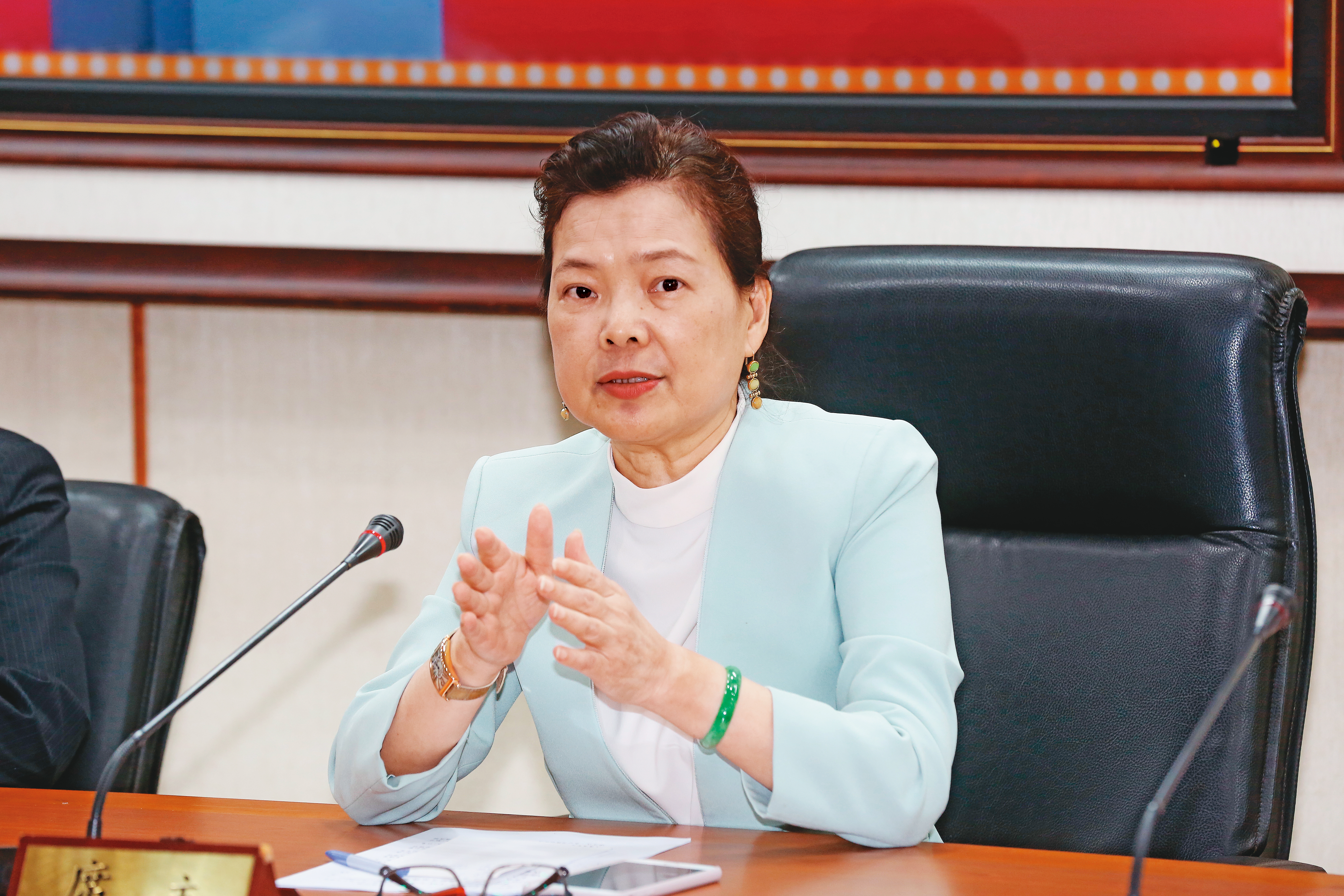 大同股東會惹議，外界都等著看主管機關的態度，經濟部長王美花也罕見表態。