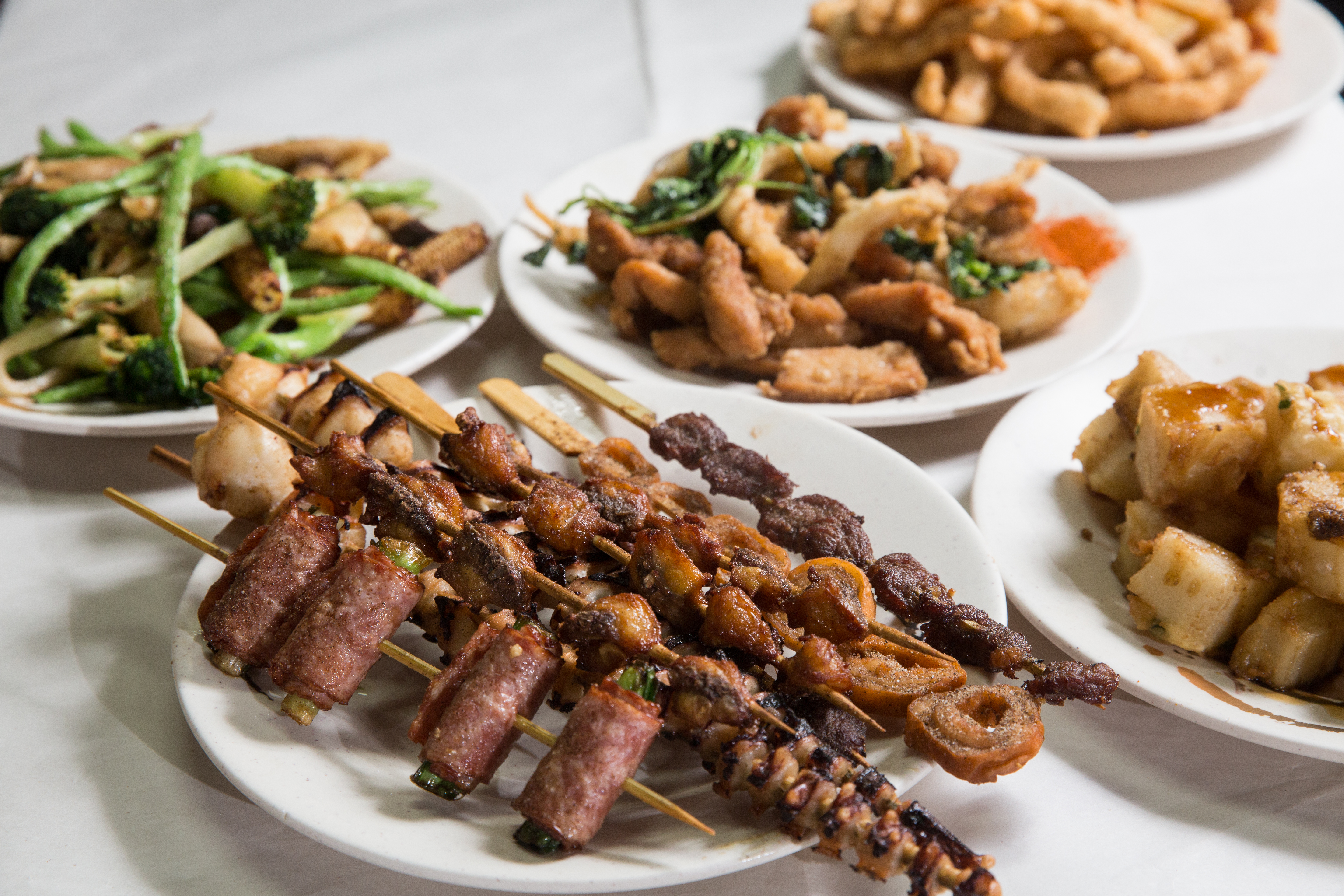 雞老闆鹽酥雞是大園30年老店，過去有顧客一下飛機就來消費回味。